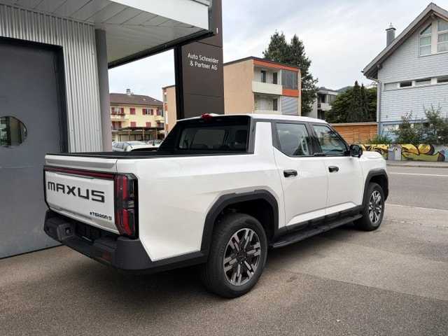 MAXUS eTerron 9 102kWh Luxury-image-1
