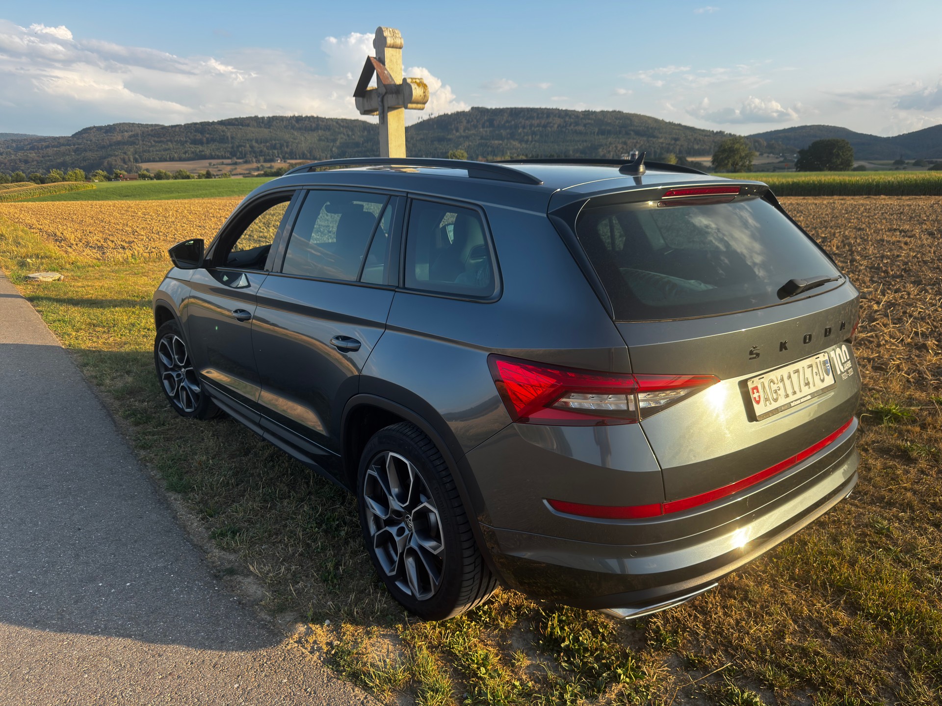 SKODA 2.0 Bi-TDI 240 RS DSG 4x4-image-5