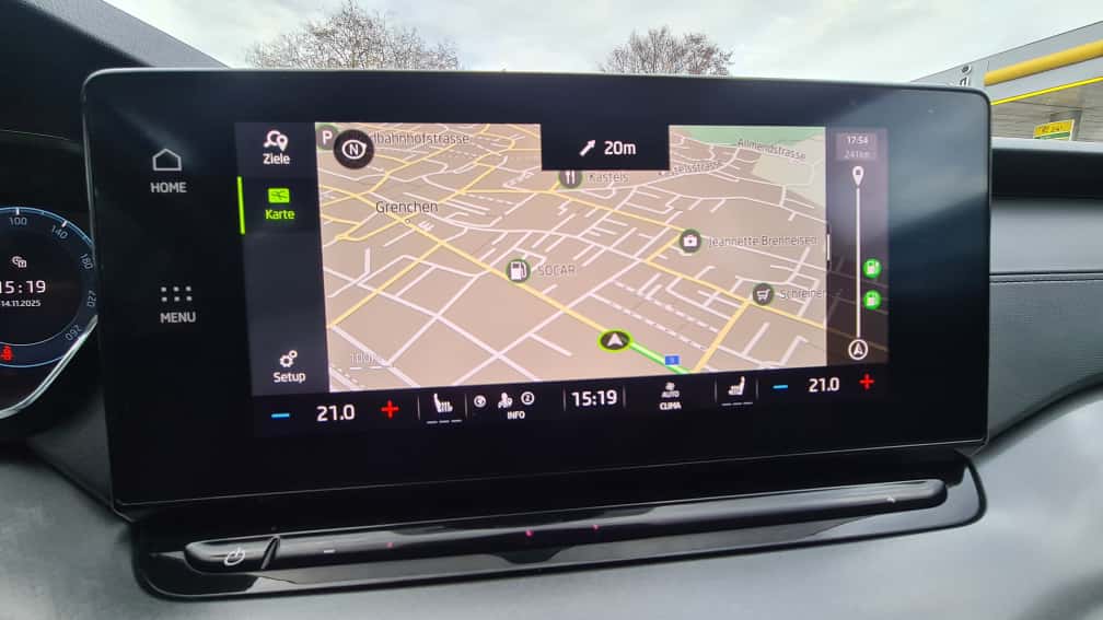 SKODA Octavia Combi 2.0 TDI DSG Ambition ** Gr-Navi ** Sitzheizung ** Abstandsregelsysteme ** Virtual Cockpit ** Neues Modell 2024 **-image-7