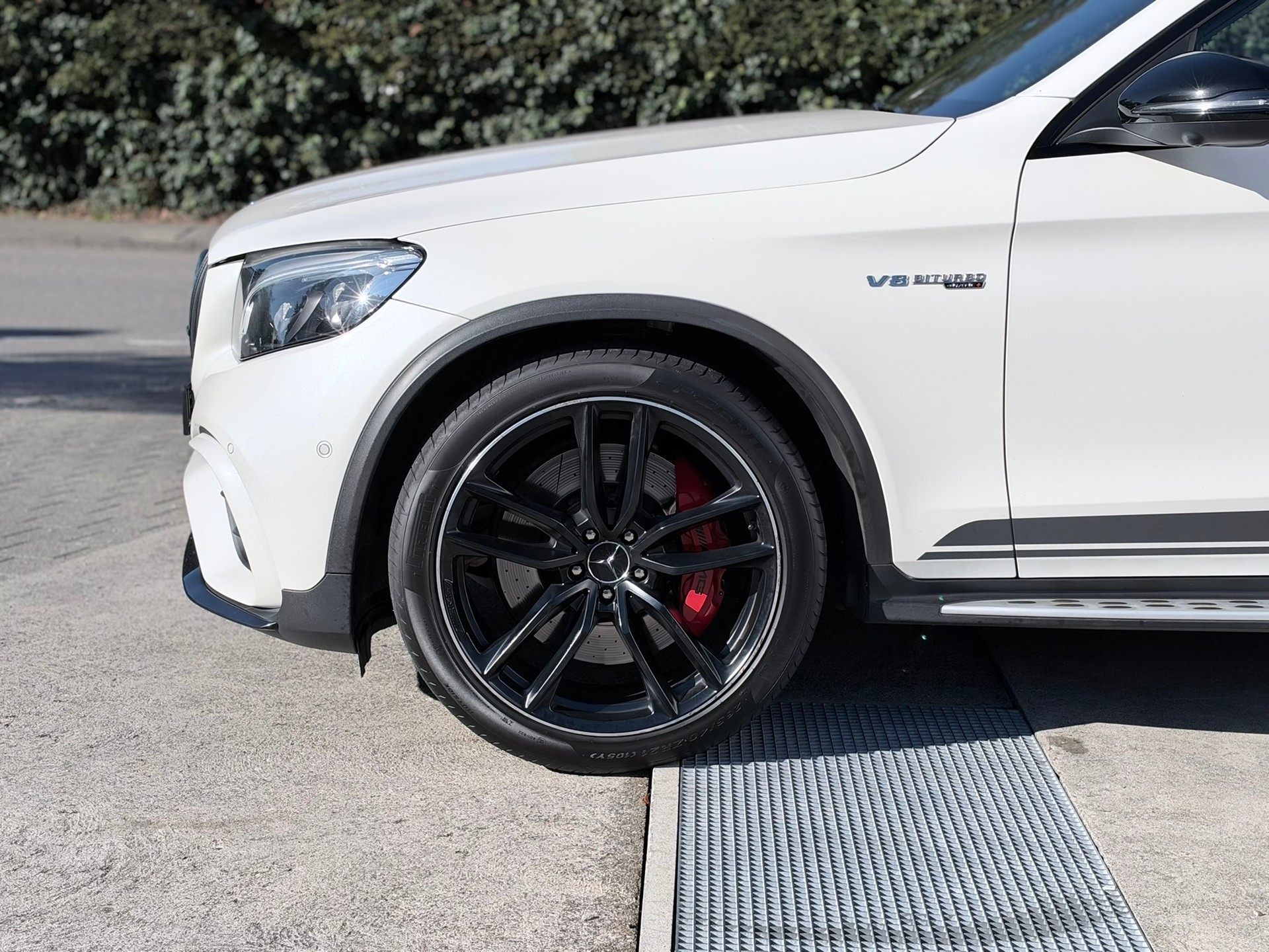 MERCEDES-BENZ GLC 63 S AMG 4Matic+ 9G-Tronic-image-10