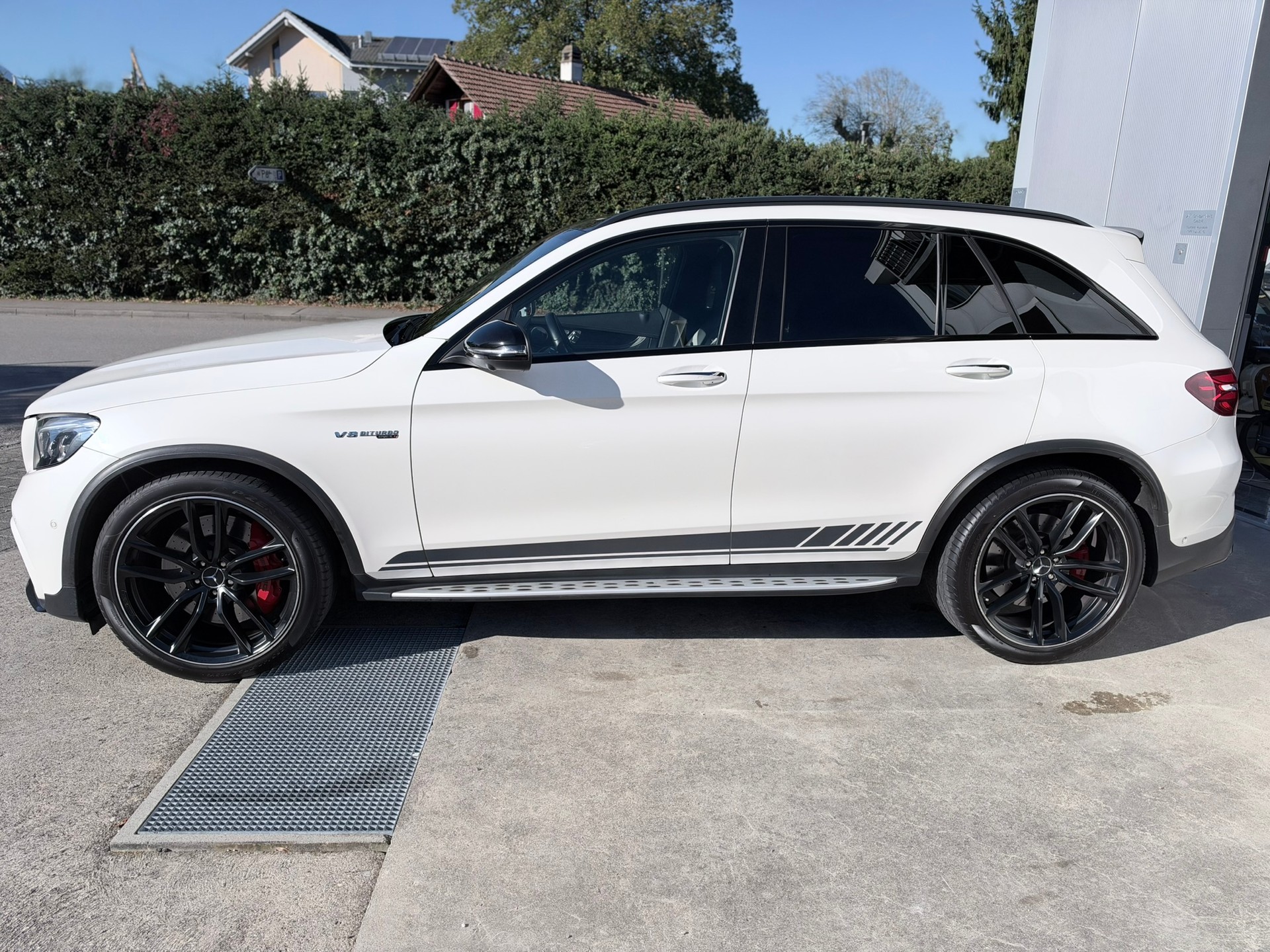 MERCEDES-BENZ GLC 63 S AMG 4Matic+ 9G-Tronic-image-9