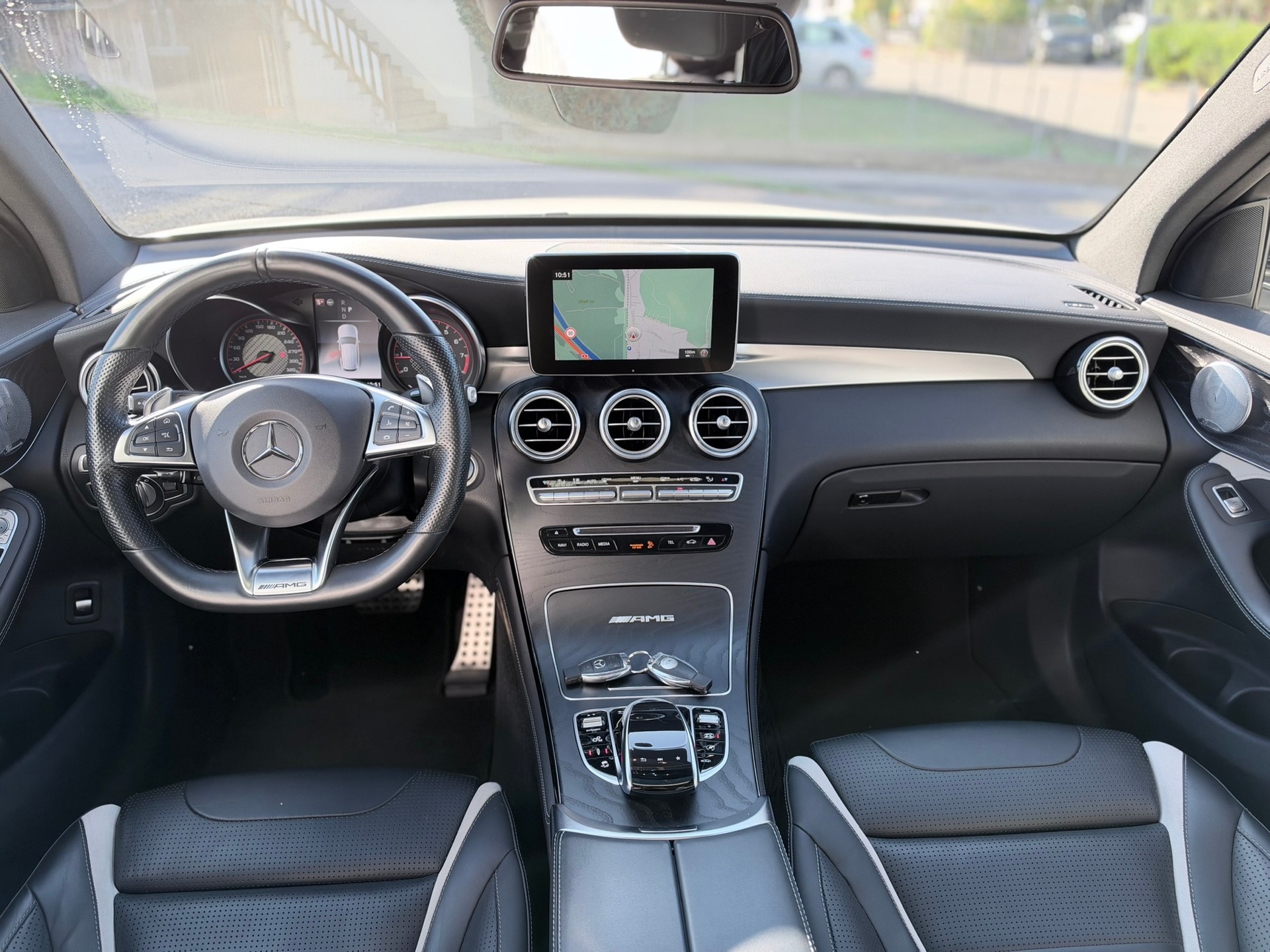 MERCEDES-BENZ GLC 63 S AMG 4Matic+ 9G-Tronic-image-28