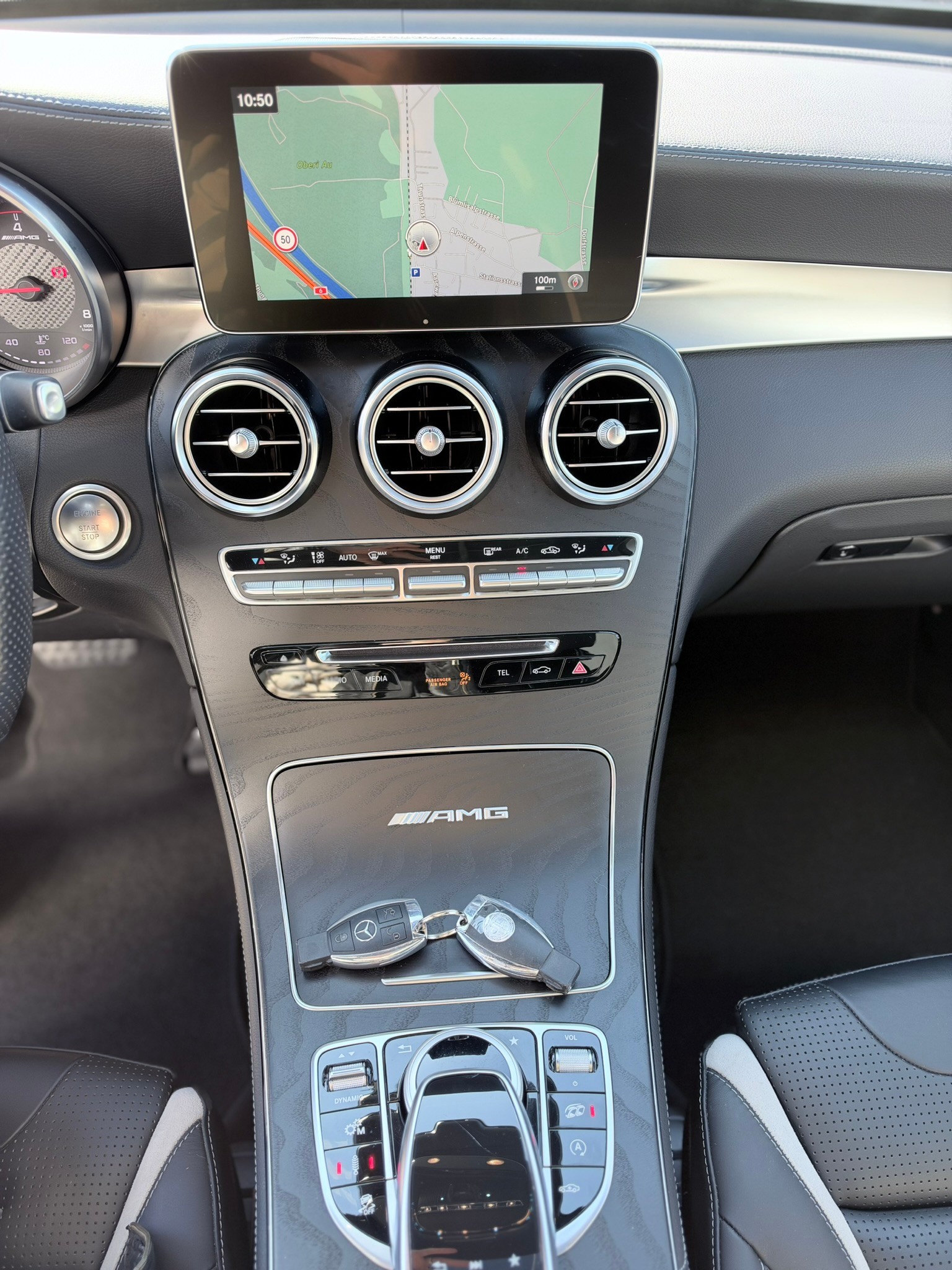 MERCEDES-BENZ GLC 63 S AMG 4Matic+ 9G-Tronic-image-24