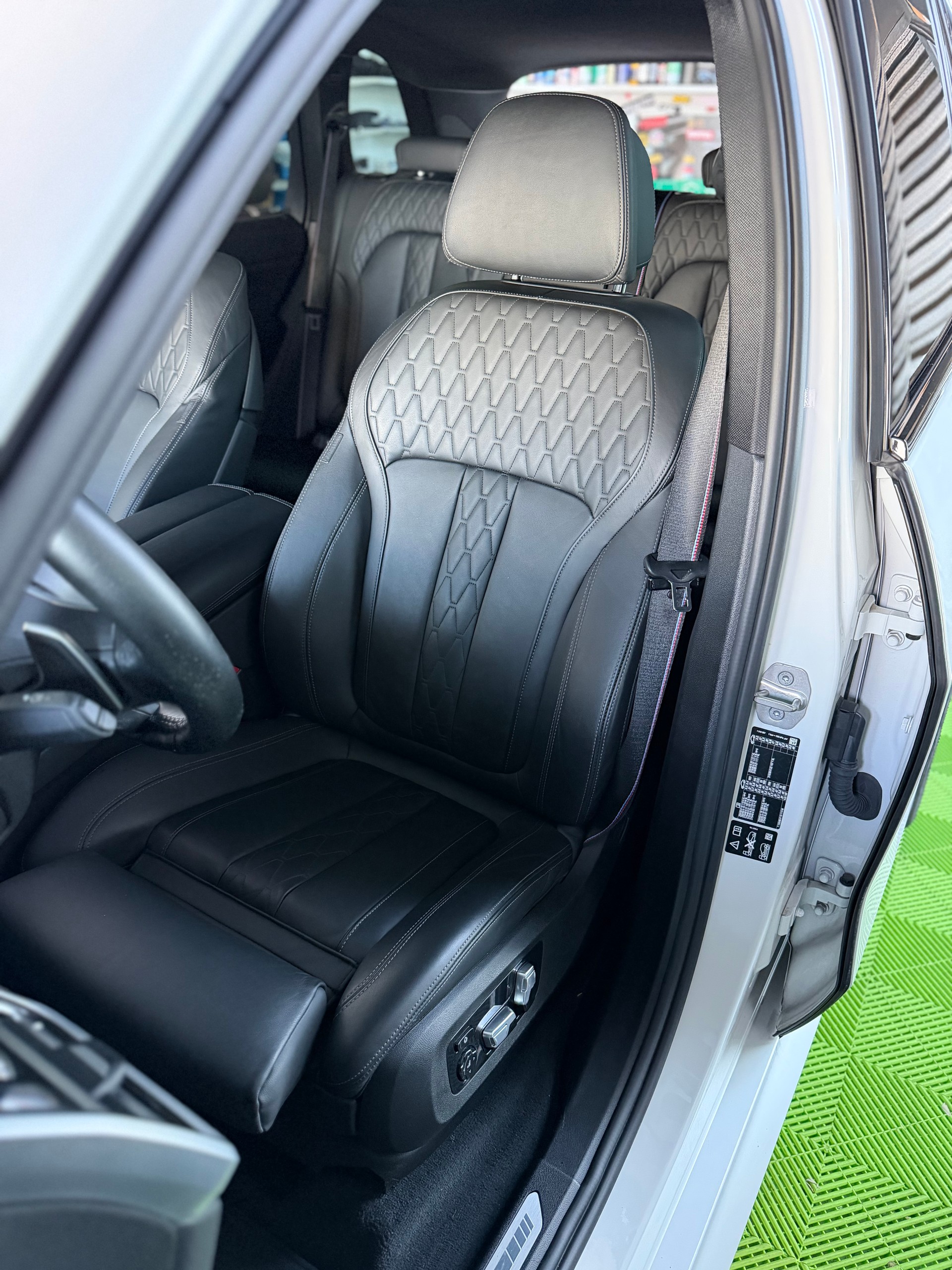 BMW X5 xDrive 48V 40d M Sport Steptronic-image-4