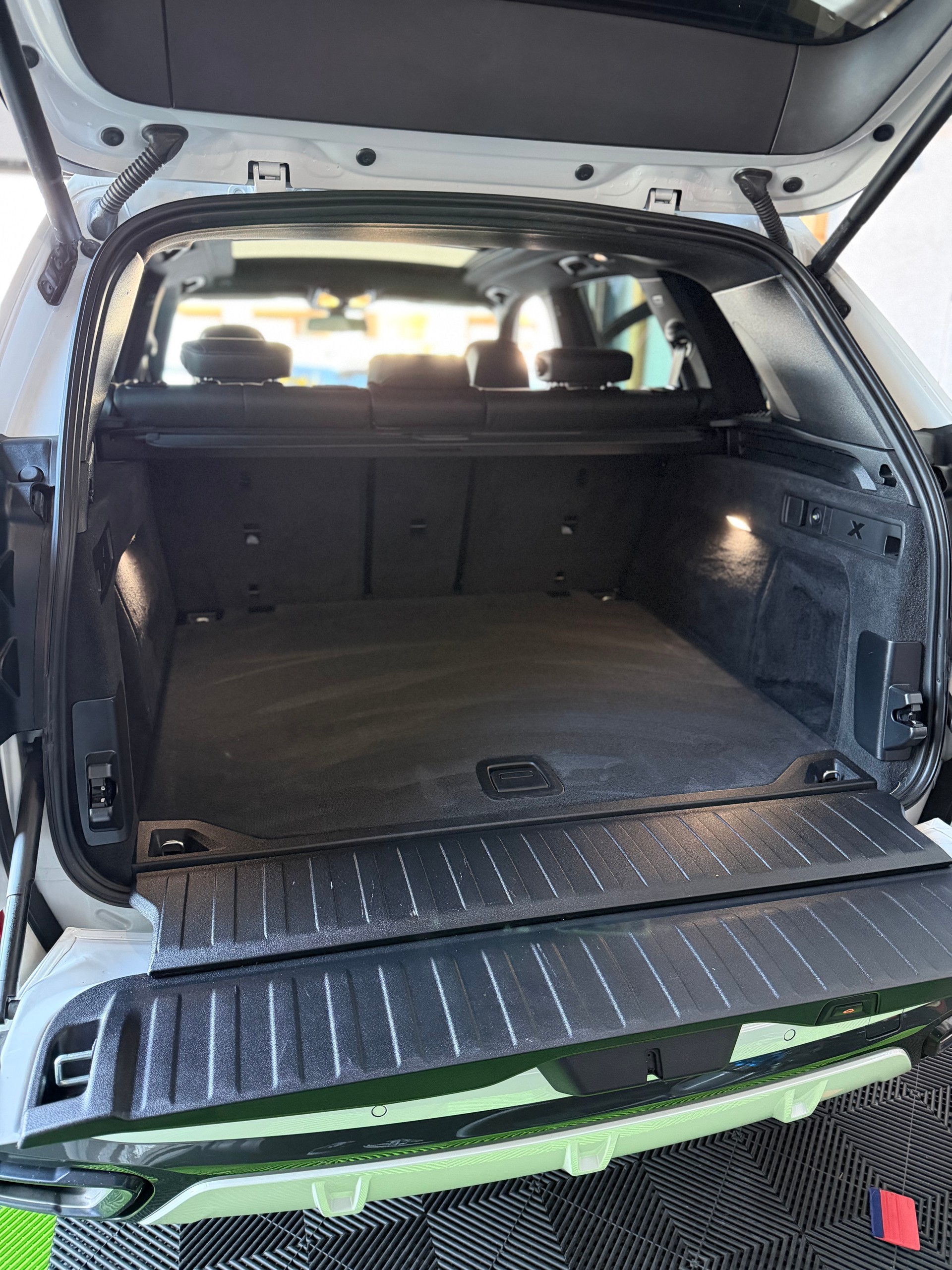BMW X5 xDrive 48V 40d M Sport Steptronic-image-8