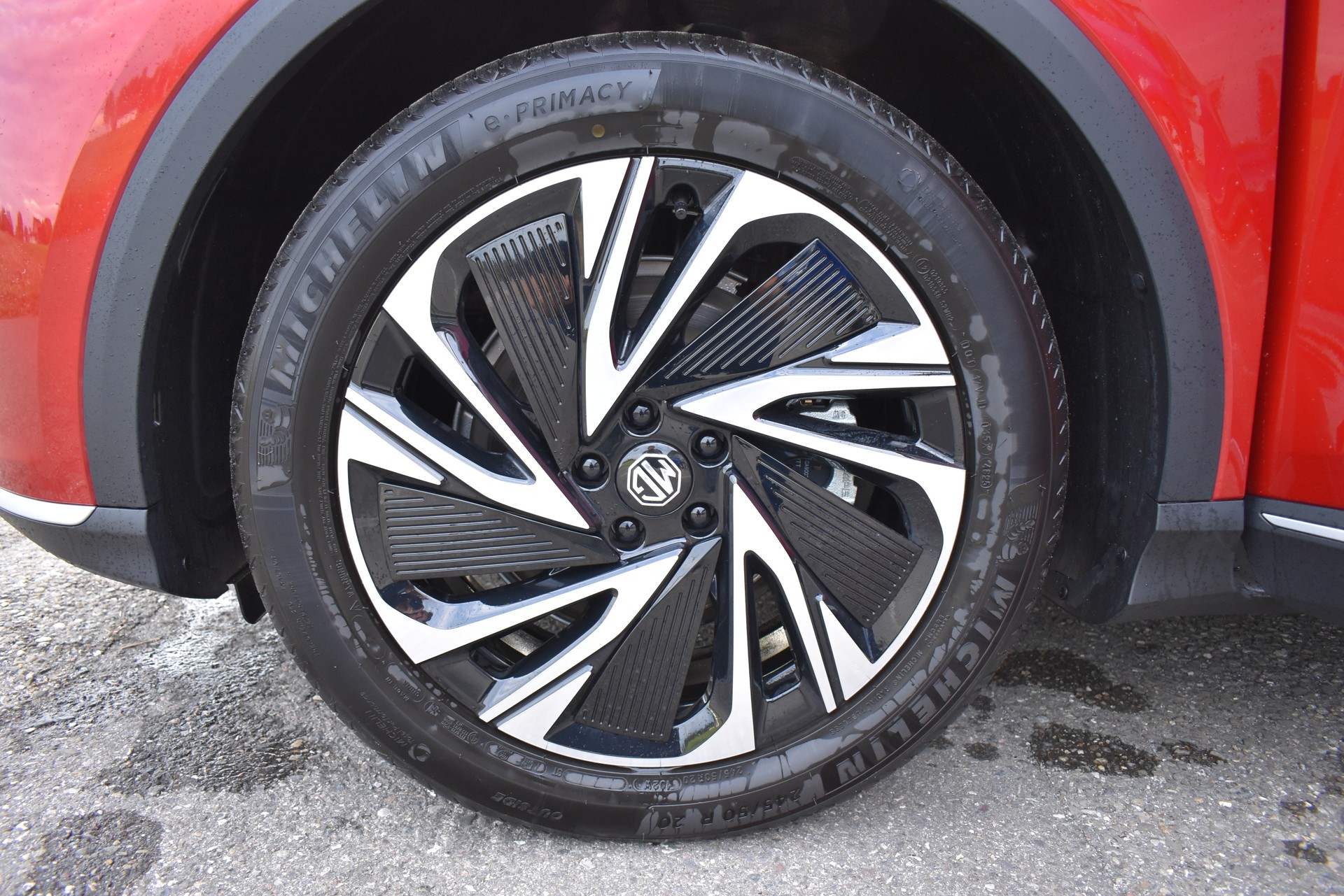 MG S6 EV 77kWh Luxury AWD-image-13