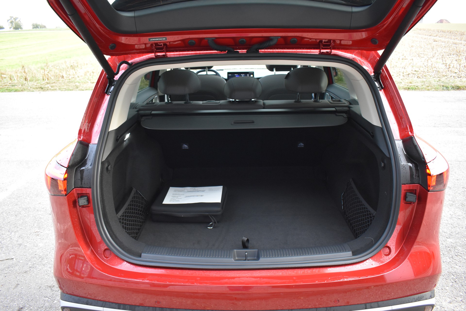 MG S6 EV 77kWh Luxury AWD-image-8