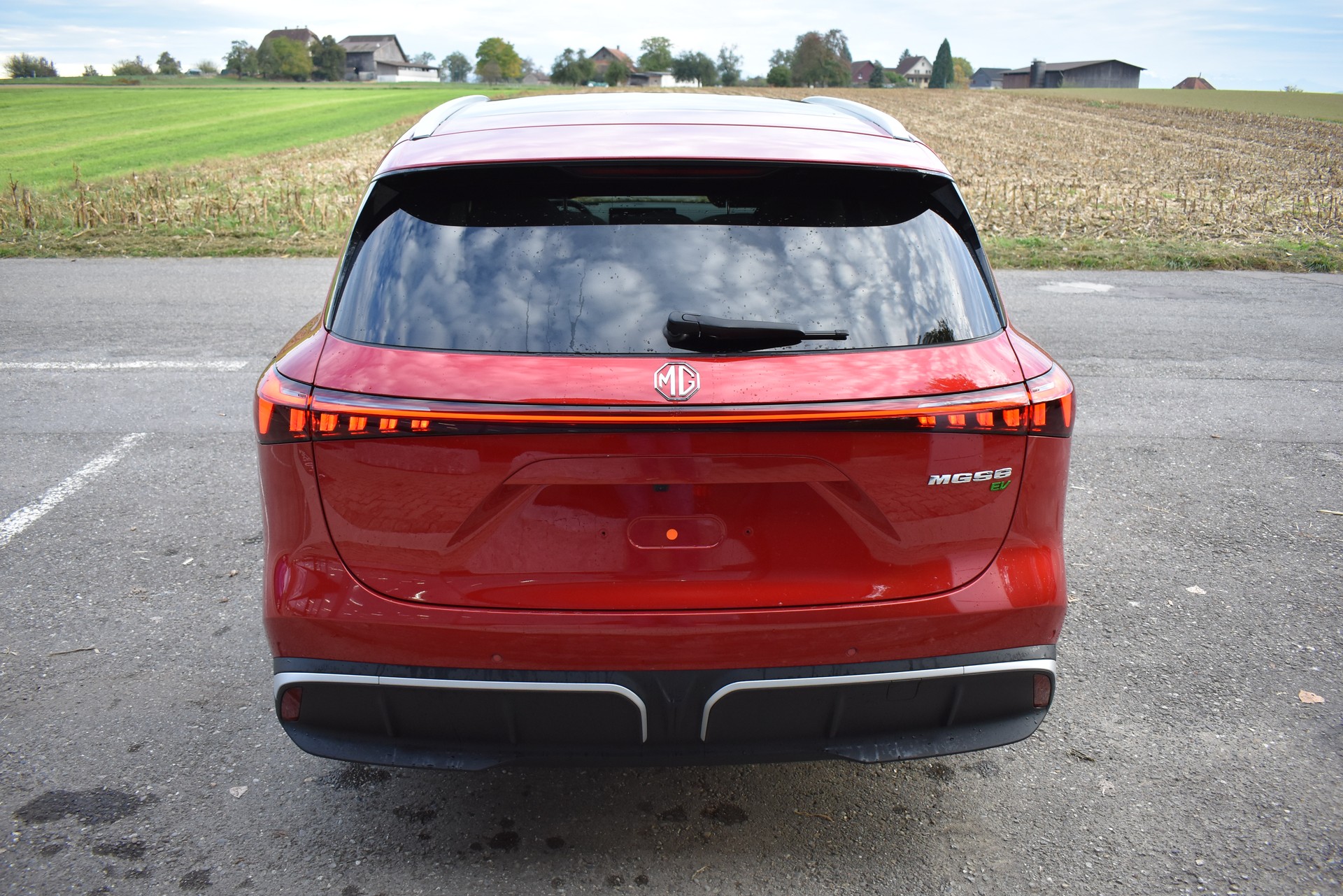 MG S6 EV 77kWh Luxury AWD-image-6