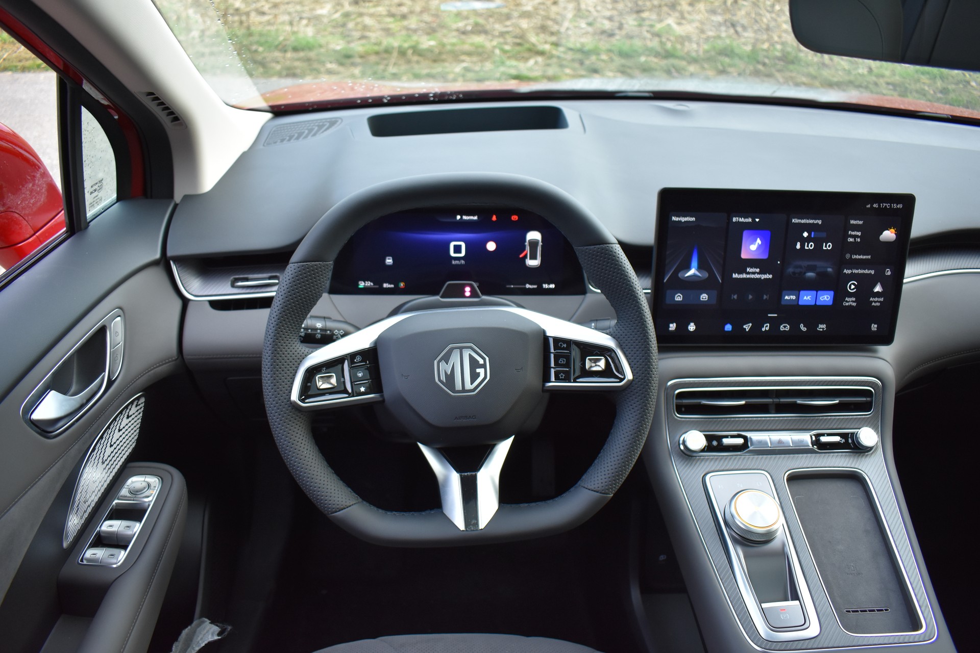 MG S6 EV 77kWh Luxury AWD-image-10