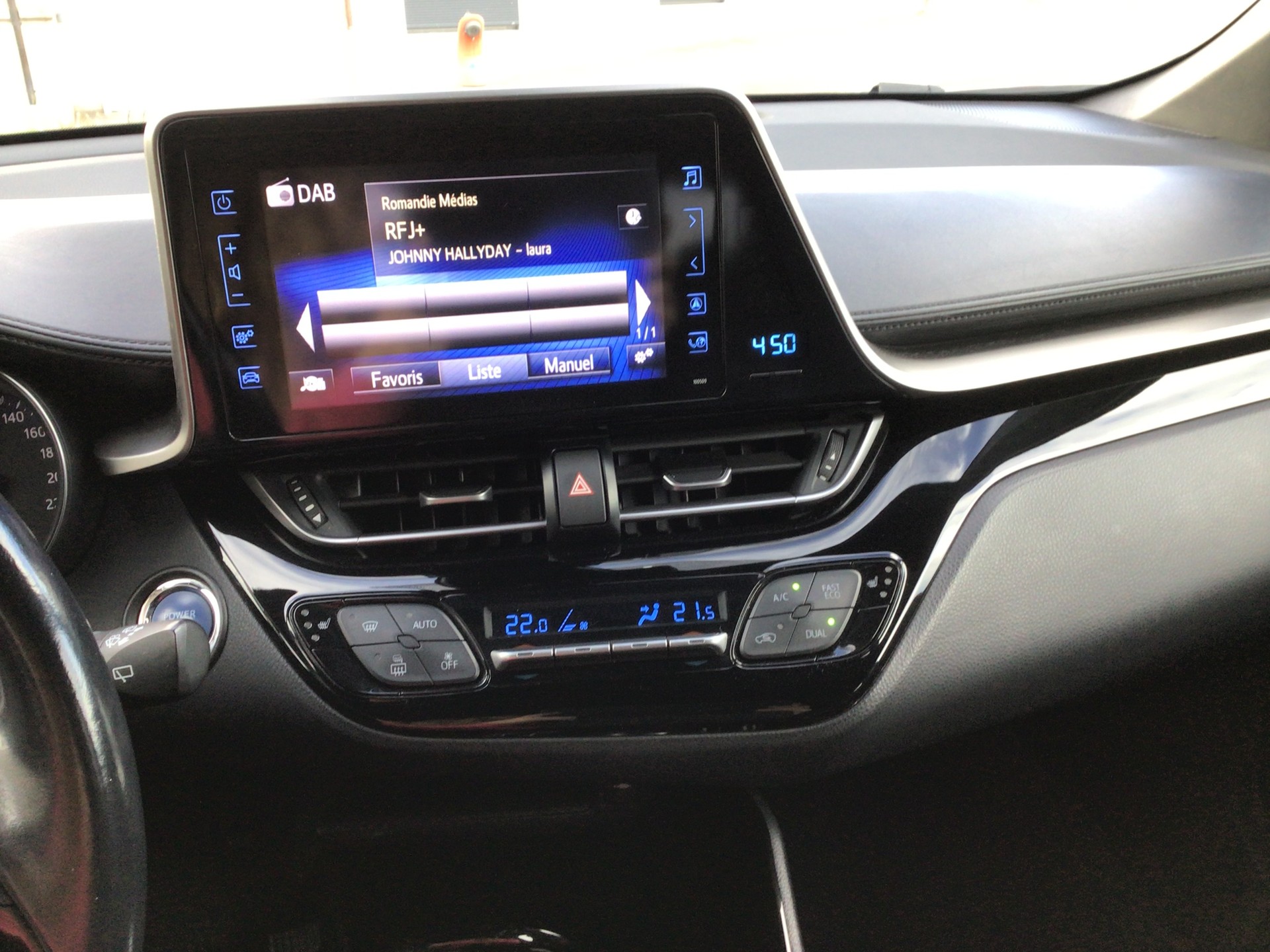 TOYOTA C-HR 1.8 HSD Limited CVT-image-10