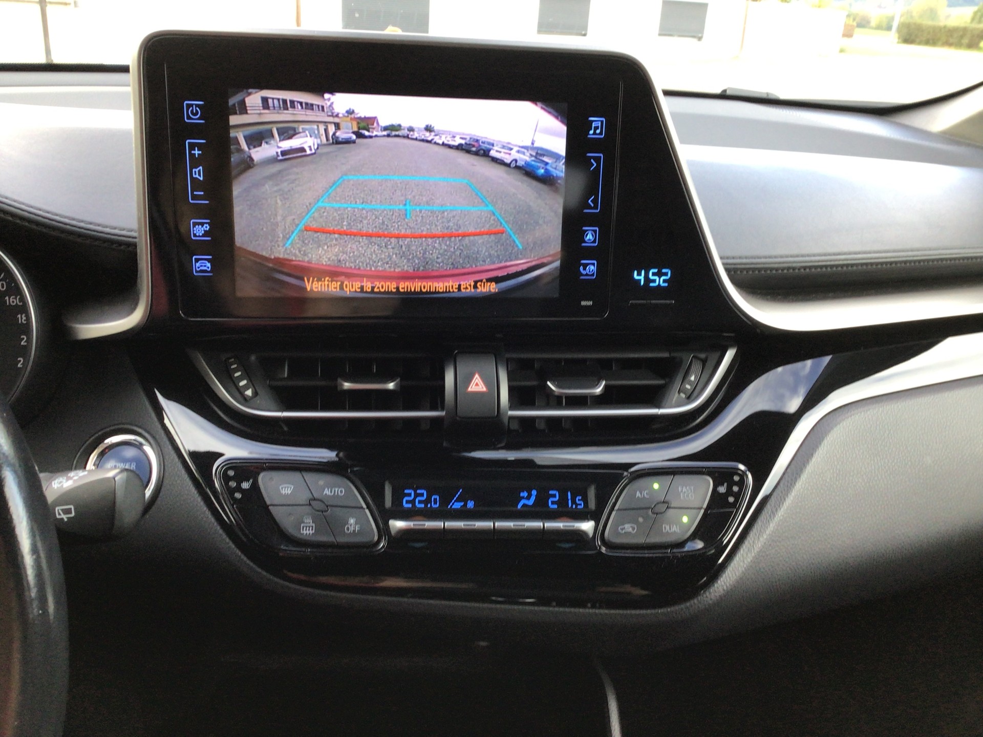 TOYOTA C-HR 1.8 HSD Limited CVT-image-11