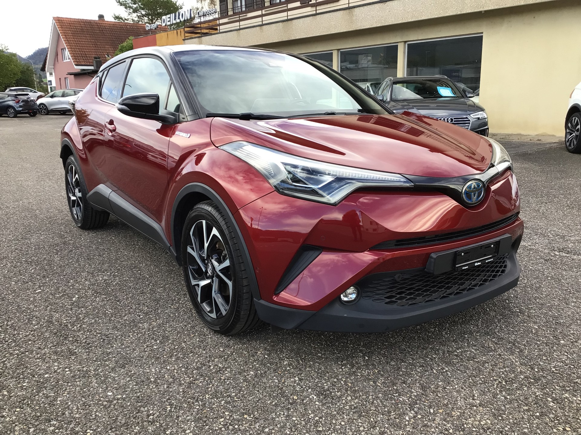 TOYOTA C-HR 1.8 HSD Limited CVT-image-2