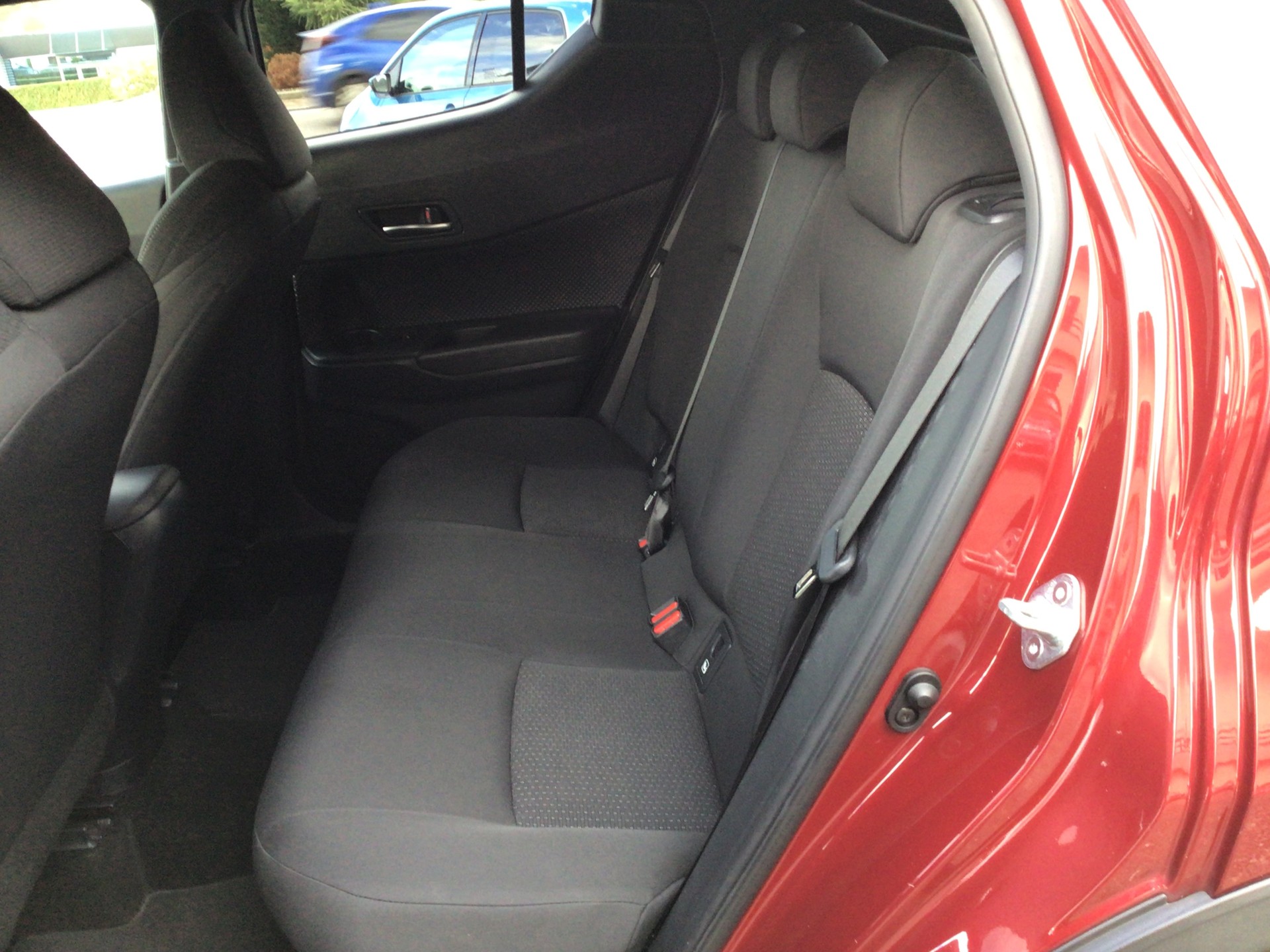 TOYOTA C-HR 1.8 HSD Limited CVT-image-6