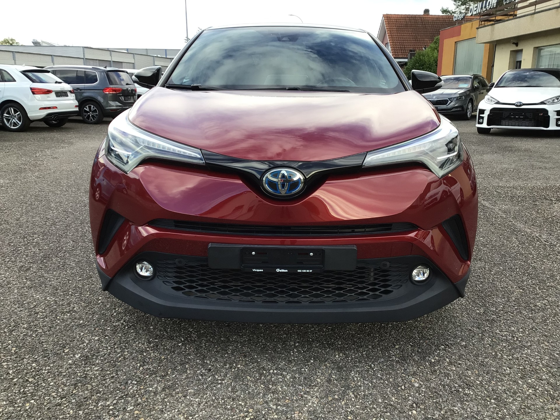 TOYOTA C-HR 1.8 HSD Limited CVT-image-1