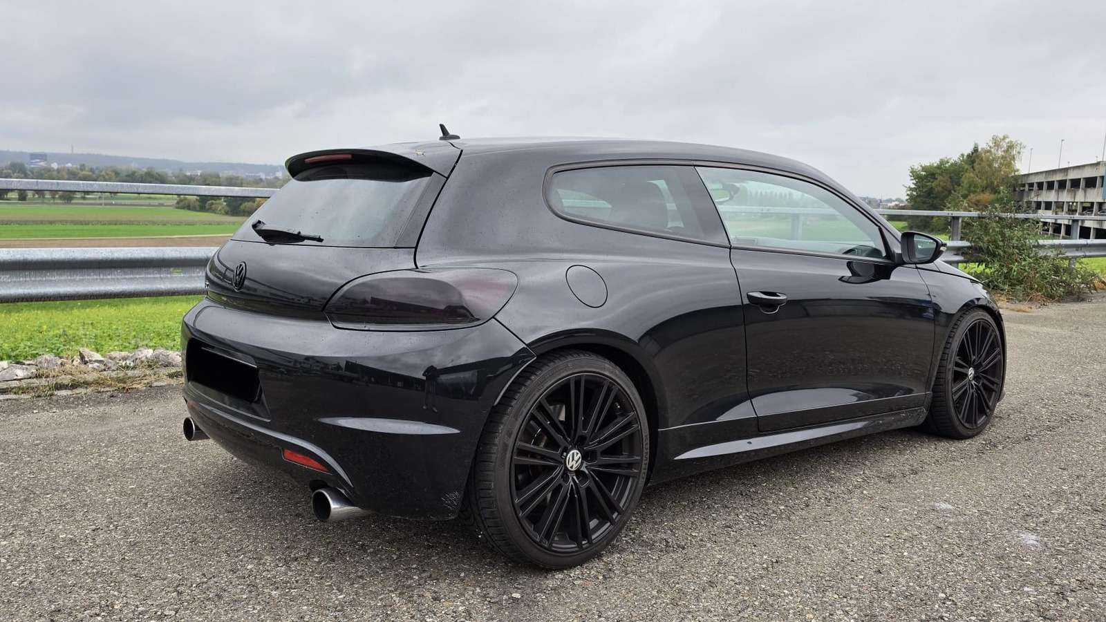 VW Scirocco 2.0 TSI R-image-4
