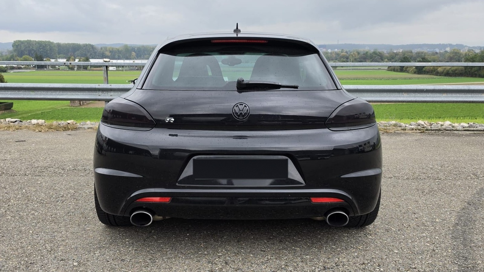 VW Scirocco 2.0 TSI R-image-3