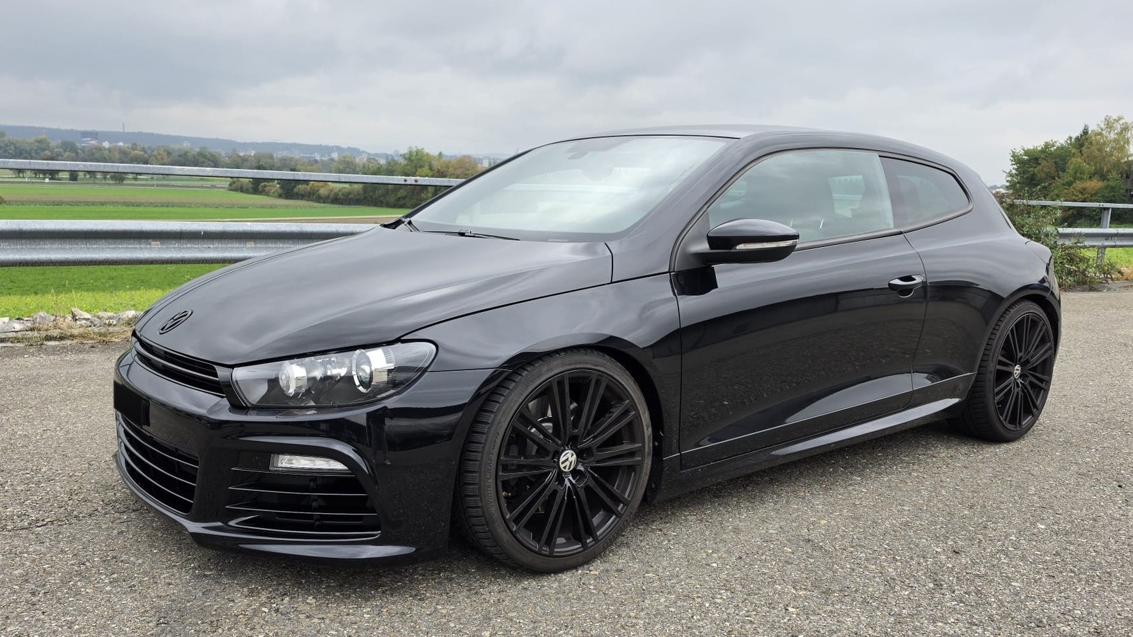 VW Scirocco 2.0 TSI R-image-1