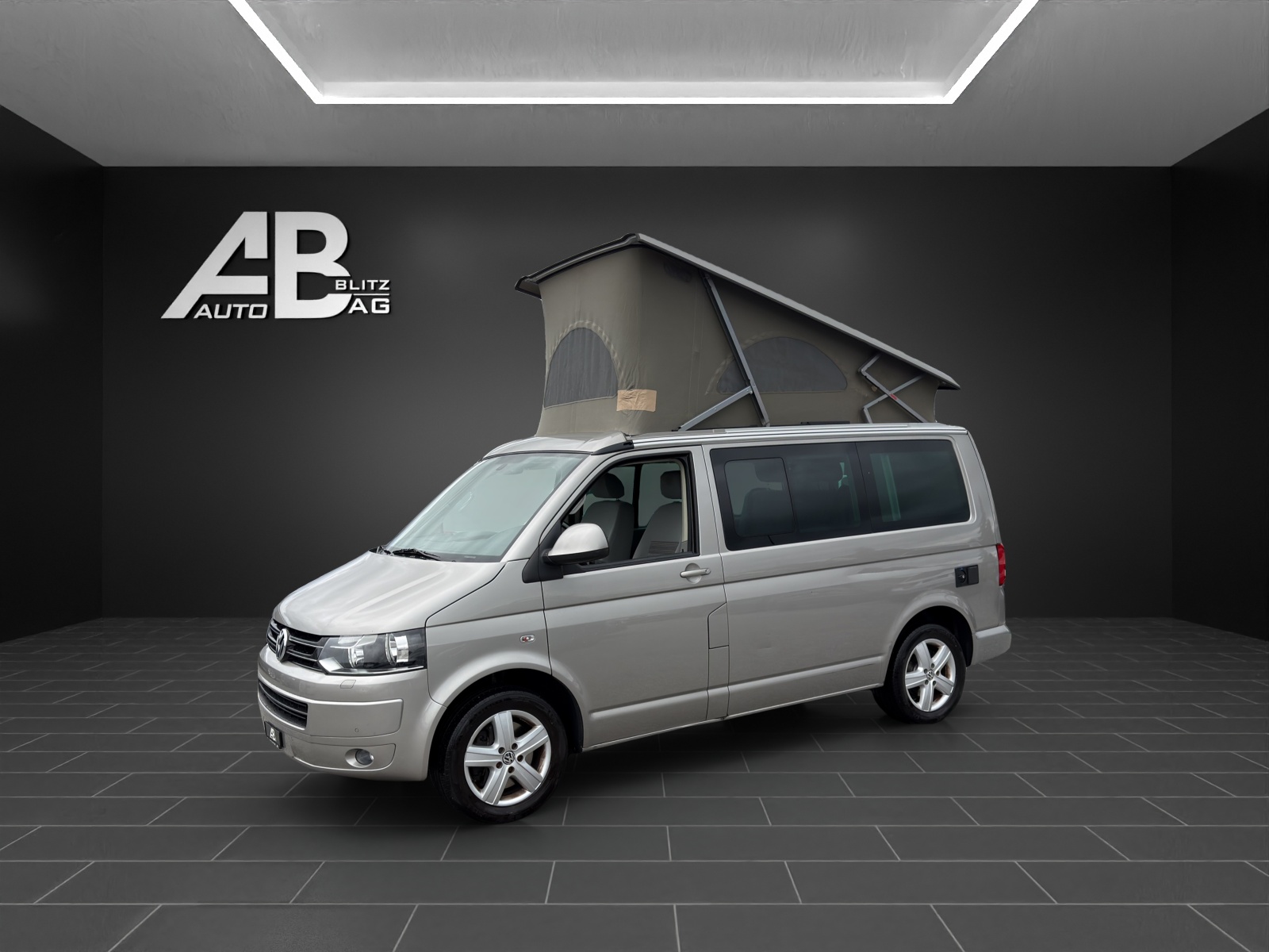 VW T5 California 2.0 Bi-TDI Comfortline DSG mit 180 PS * 5-Plätzer * Standheizung *-image-1