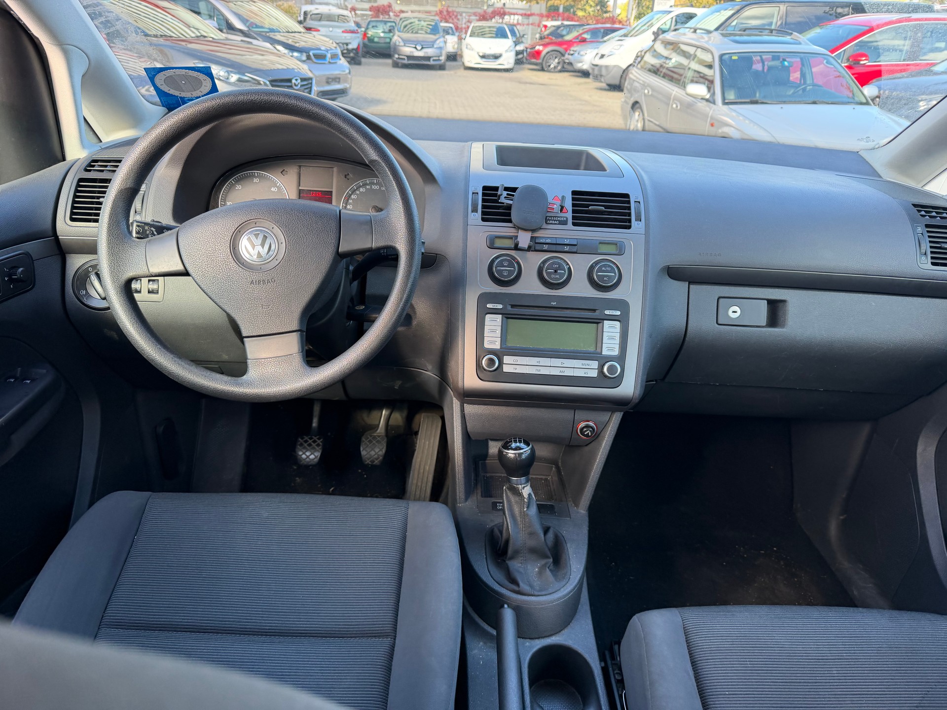 VW Touran 1.9 TDI Trendline-image-8