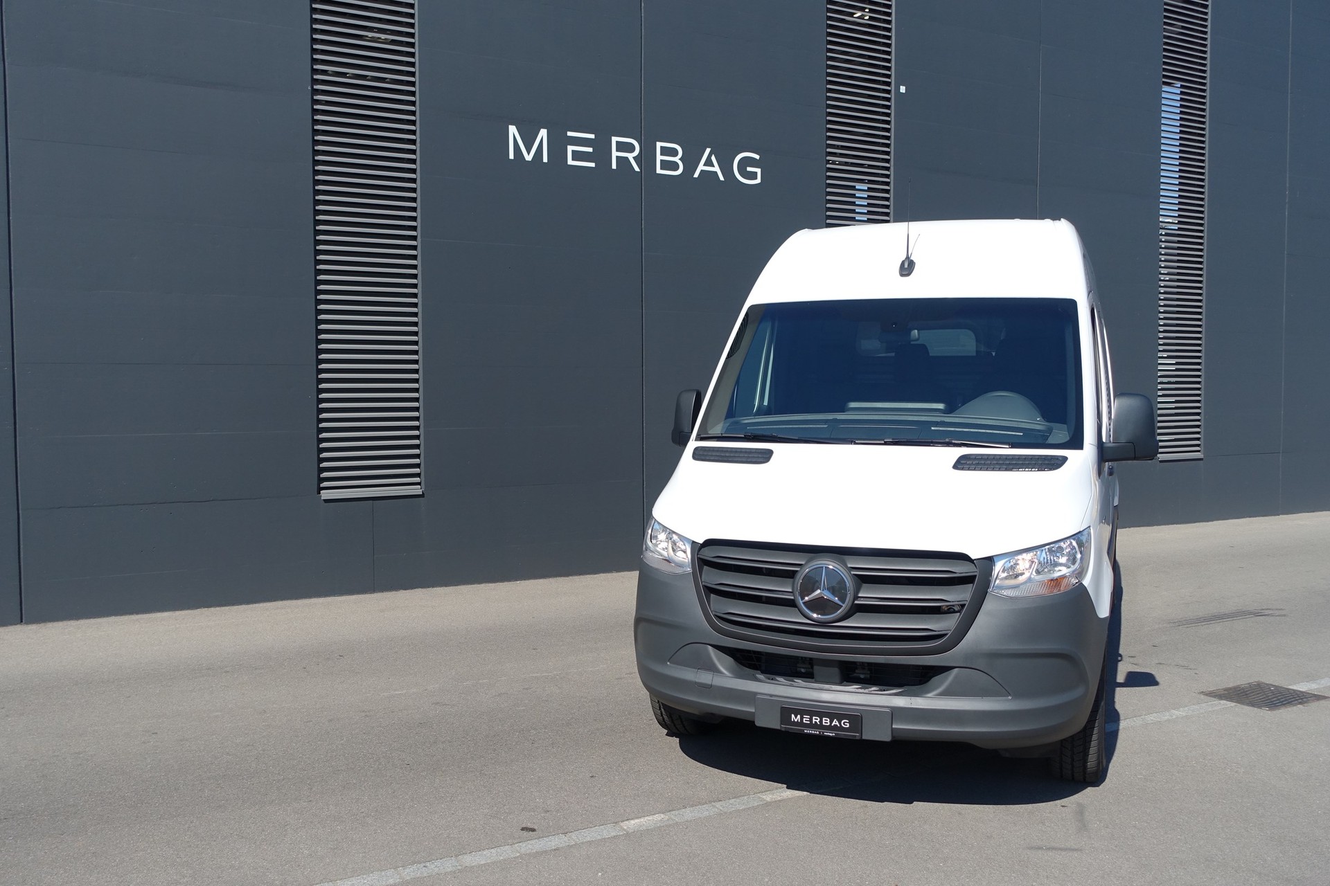 MERCEDES-BENZ eSprinter 312 47kWh Standard-image-1