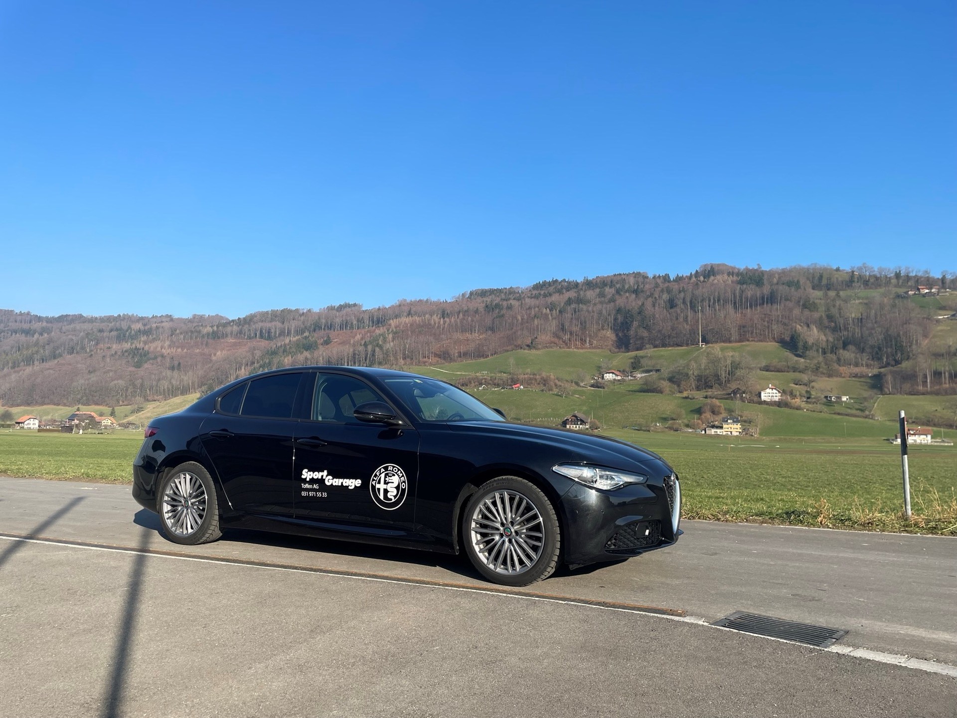 ALFA ROMEO Giulia 2.0 Business Automatic-image-1