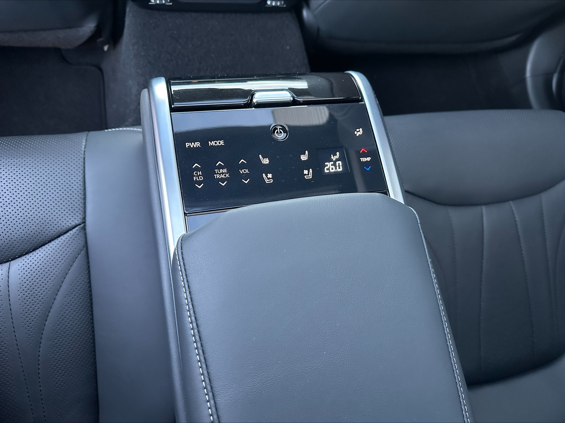 TOYOTA Mirai Fuel cell Platinum-image-14