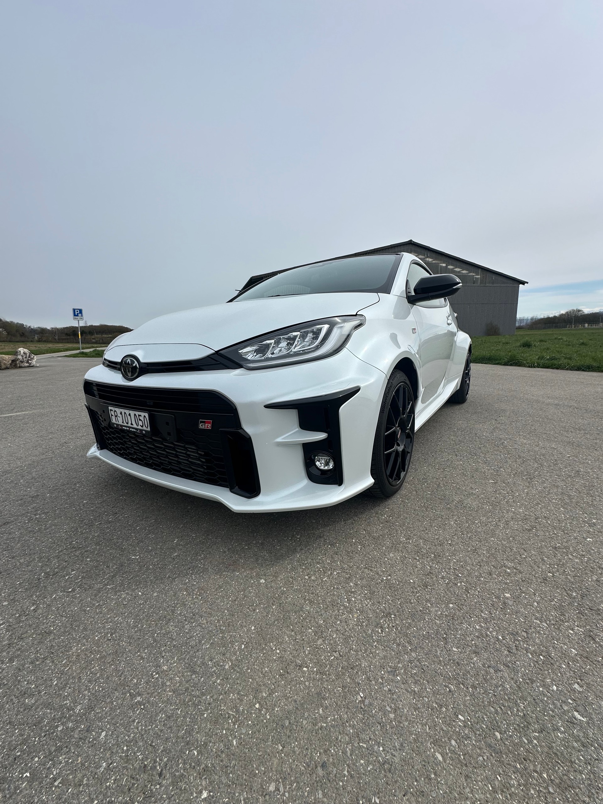 TOYOTA Yaris 1.6 GR Sport-image-6