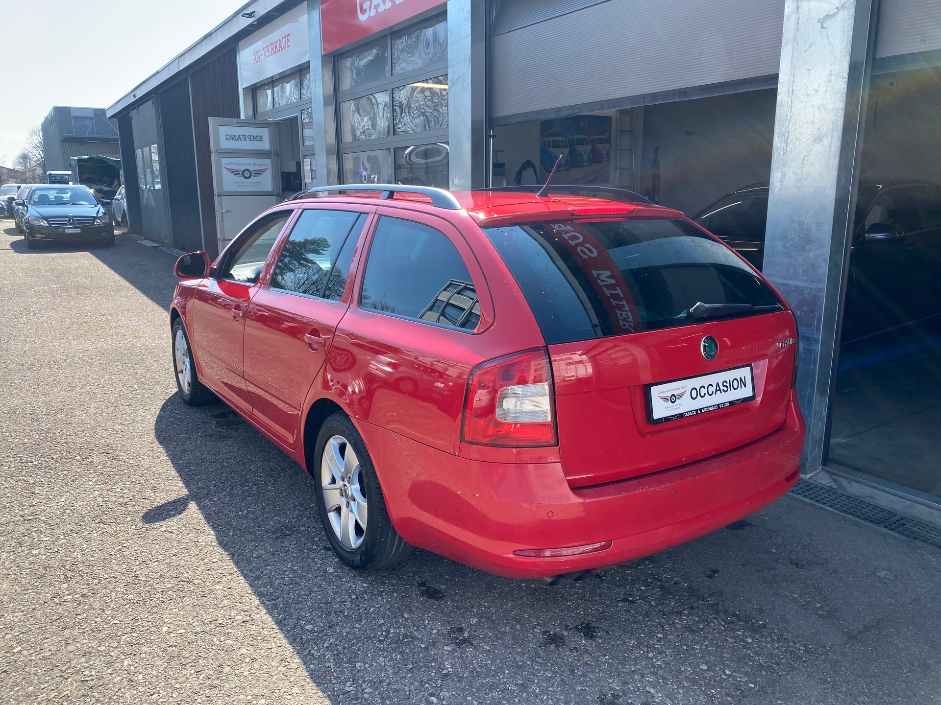 SKODA Octavia 1.4 TSI Ambiente DSG-image-6