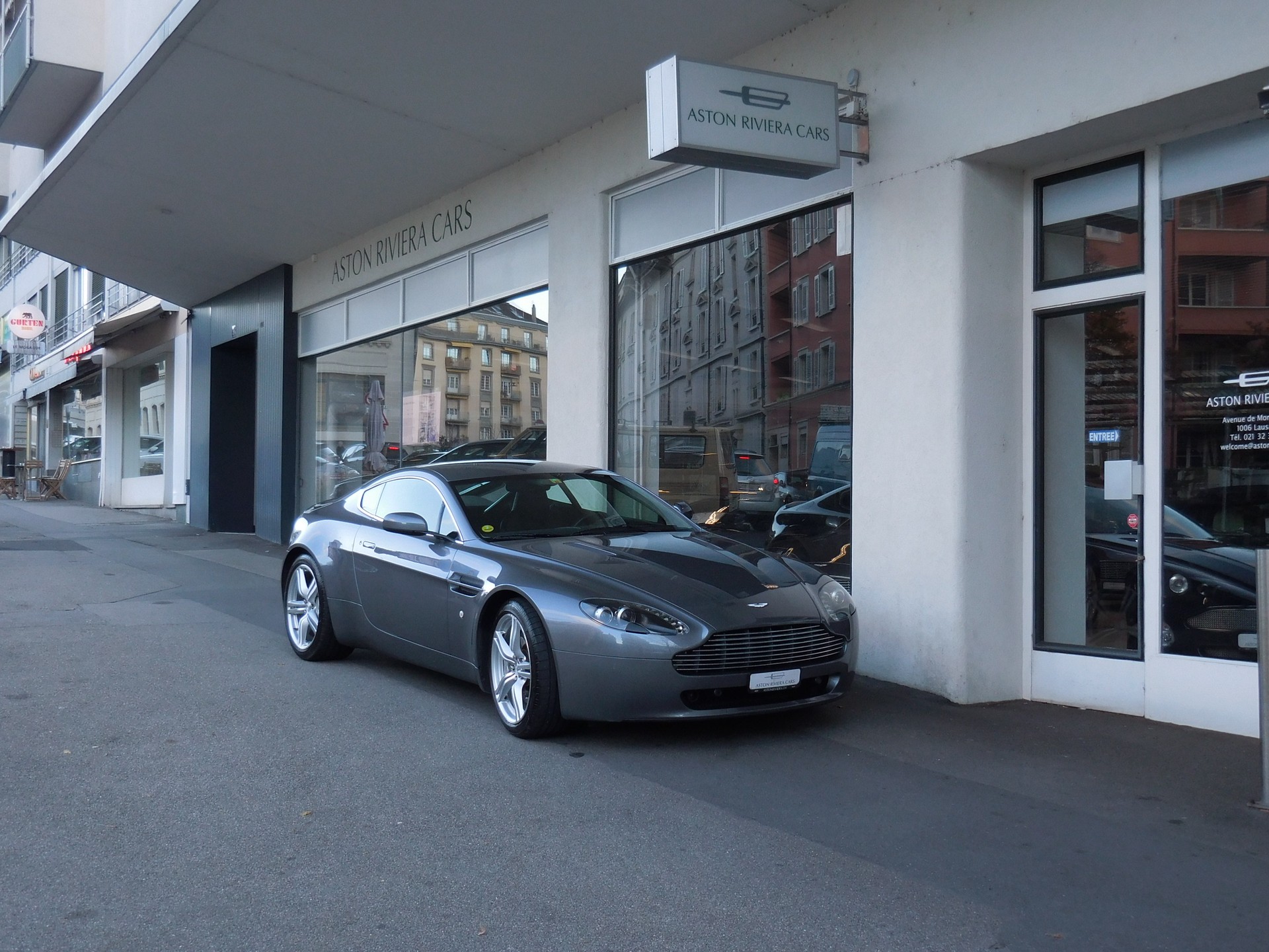 ASTON MARTIN V8 Vantage 4.7 Sportshift-image-3