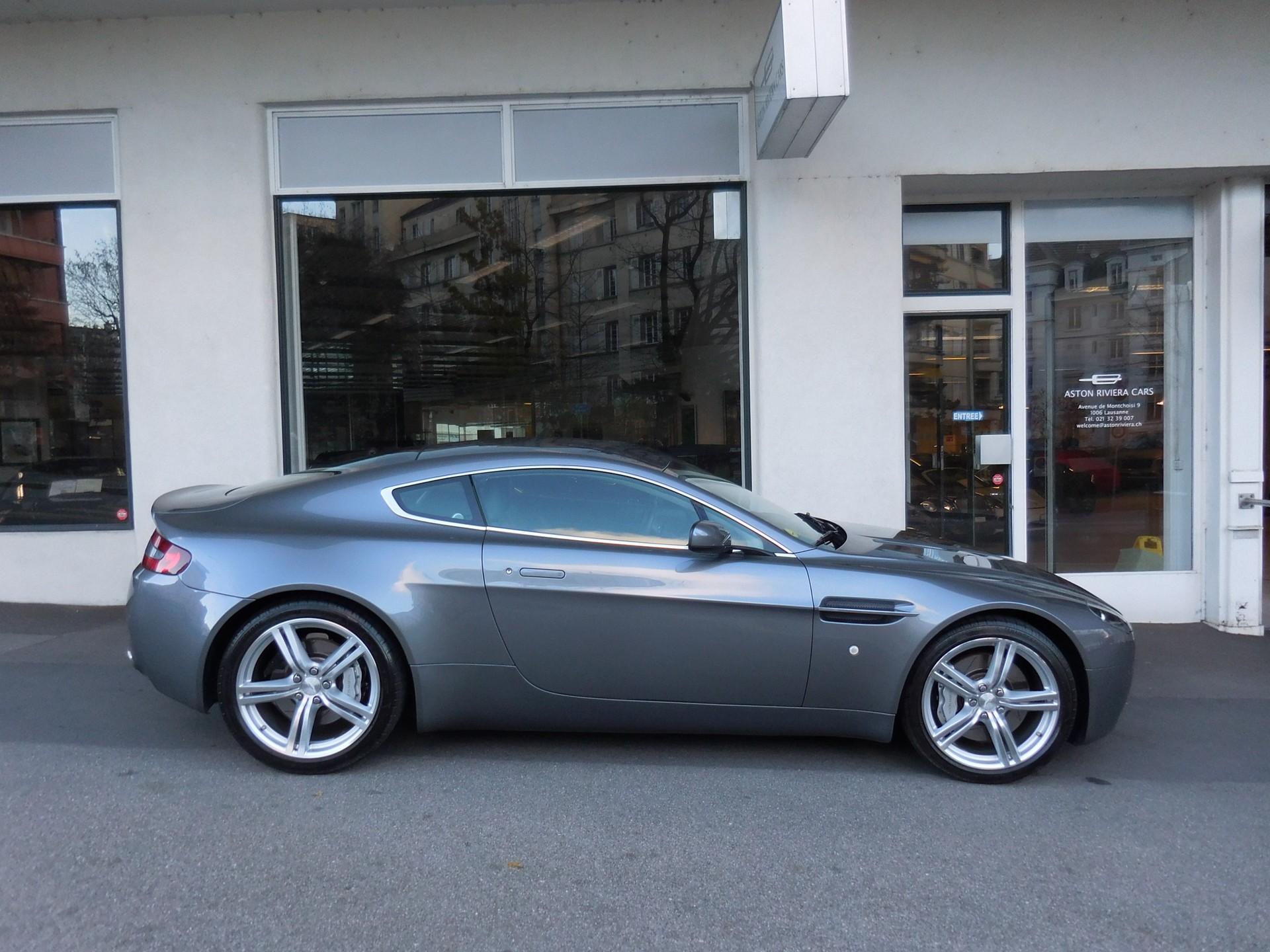 ASTON MARTIN V8 Vantage 4.7 Sportshift-image-5