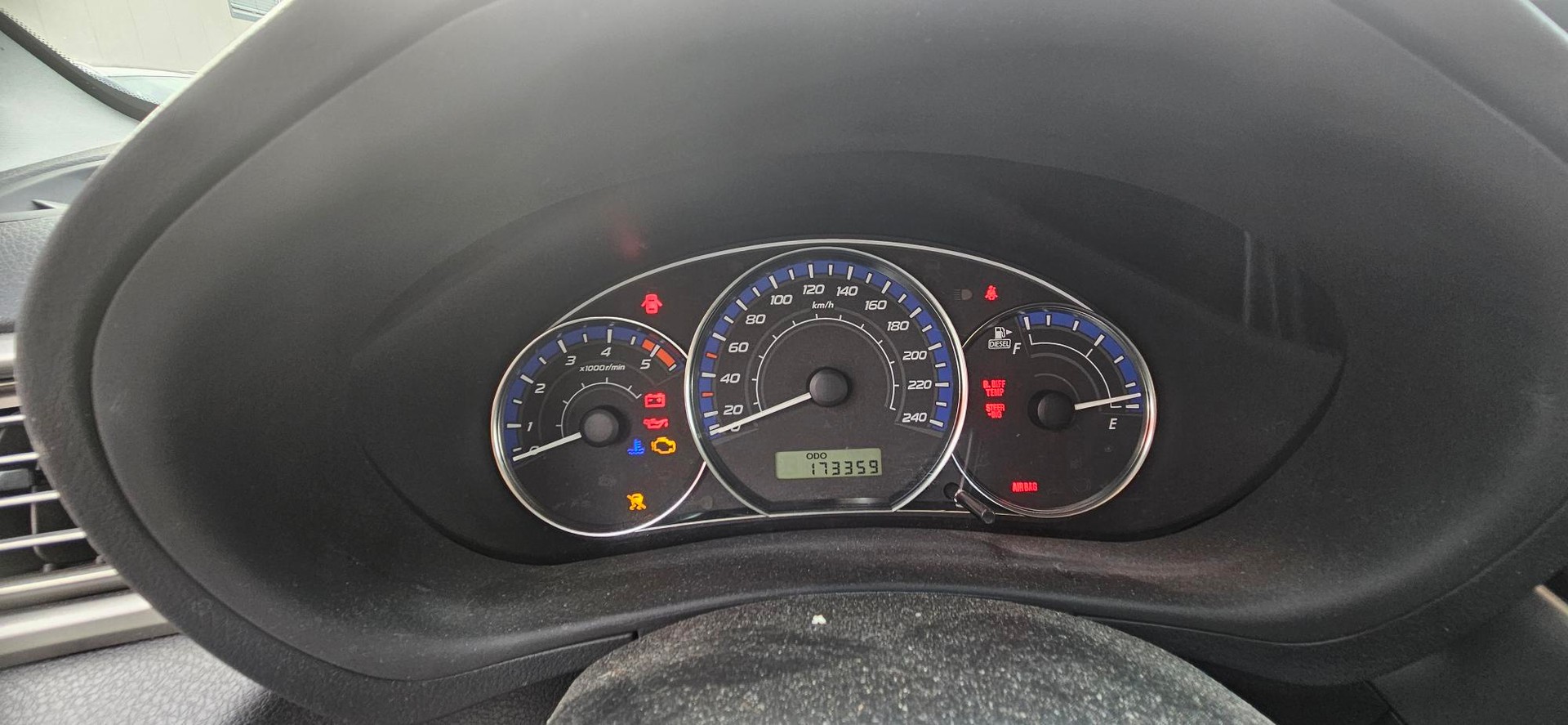 SUBARU Forester 2.0D X Swiss-image-11
