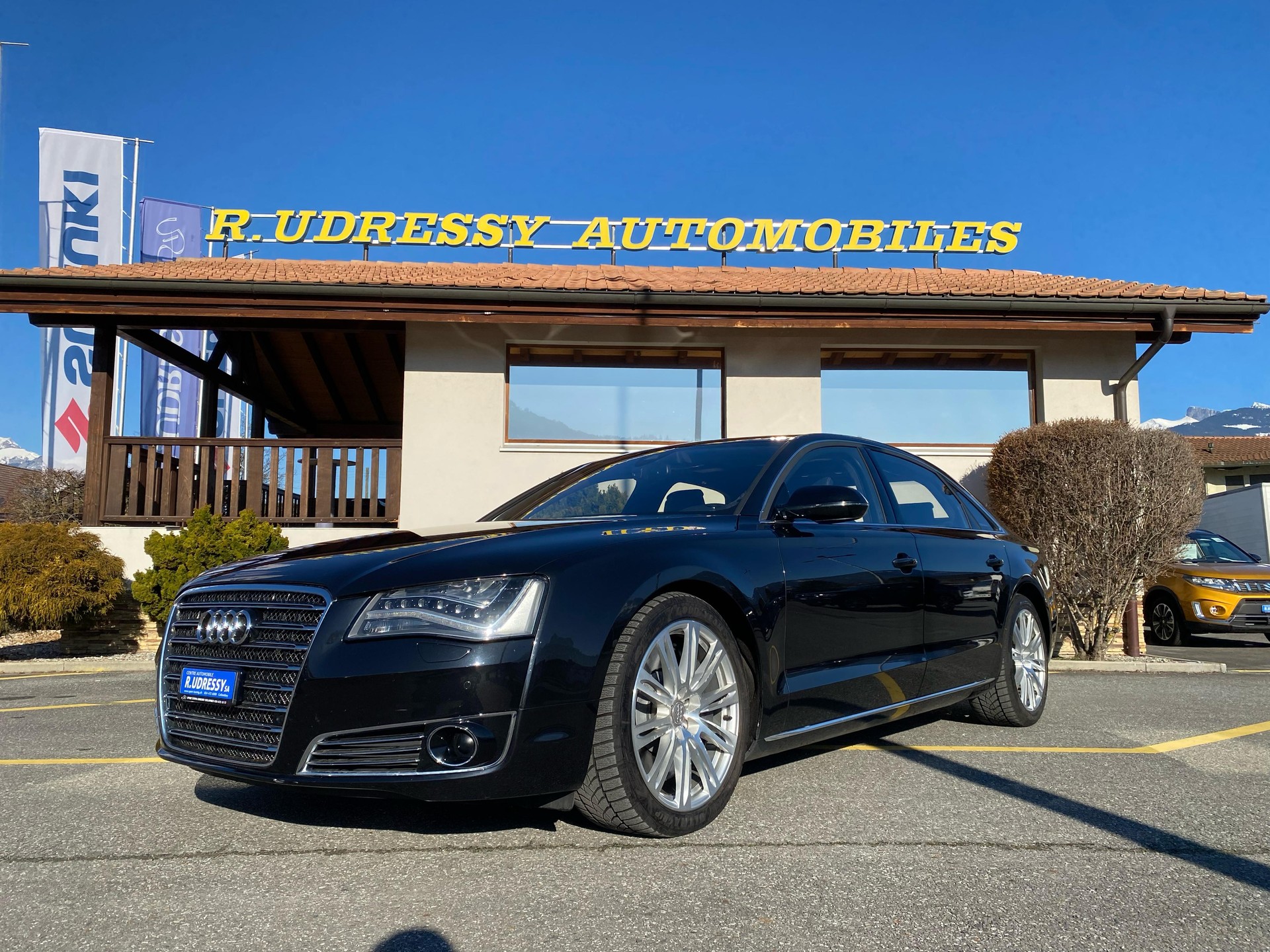 AUDI A8 L 6.3 FSI W12 quattro-image-0