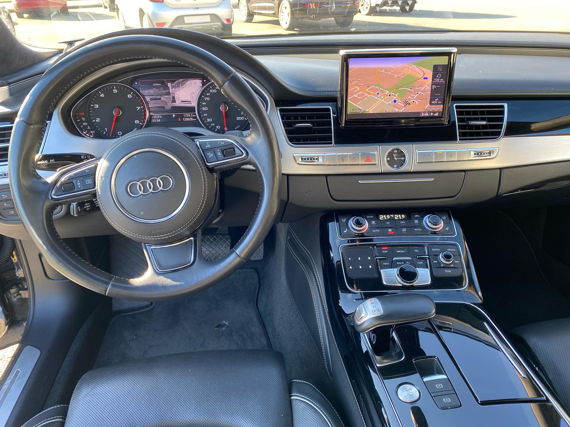 AUDI A8 L 6.3 FSI W12 quattro-image-9