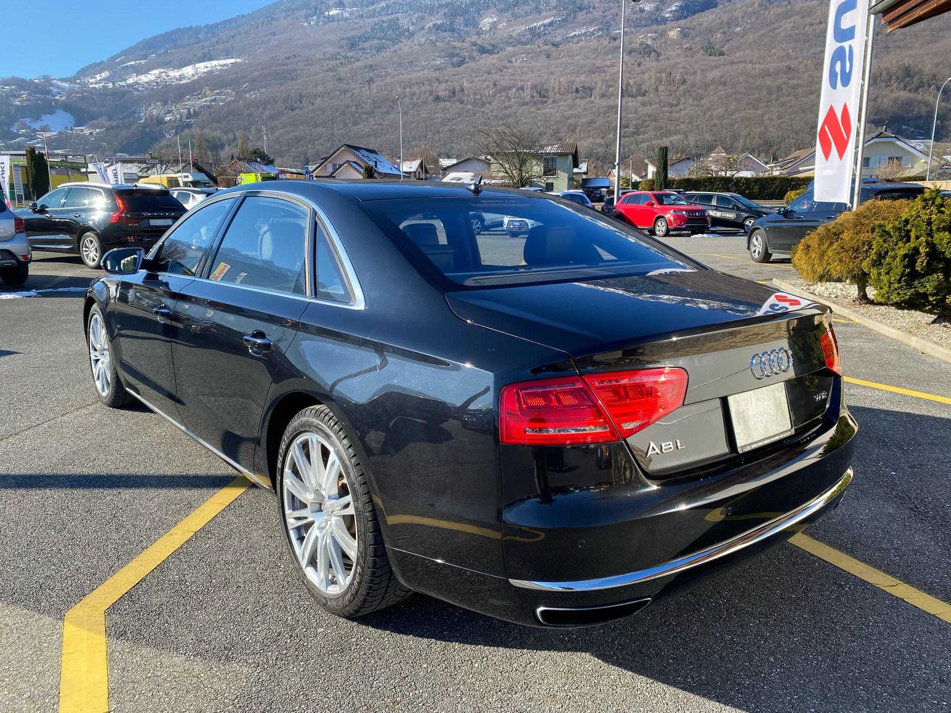 AUDI A8 L 6.3 FSI W12 quattro-image-2