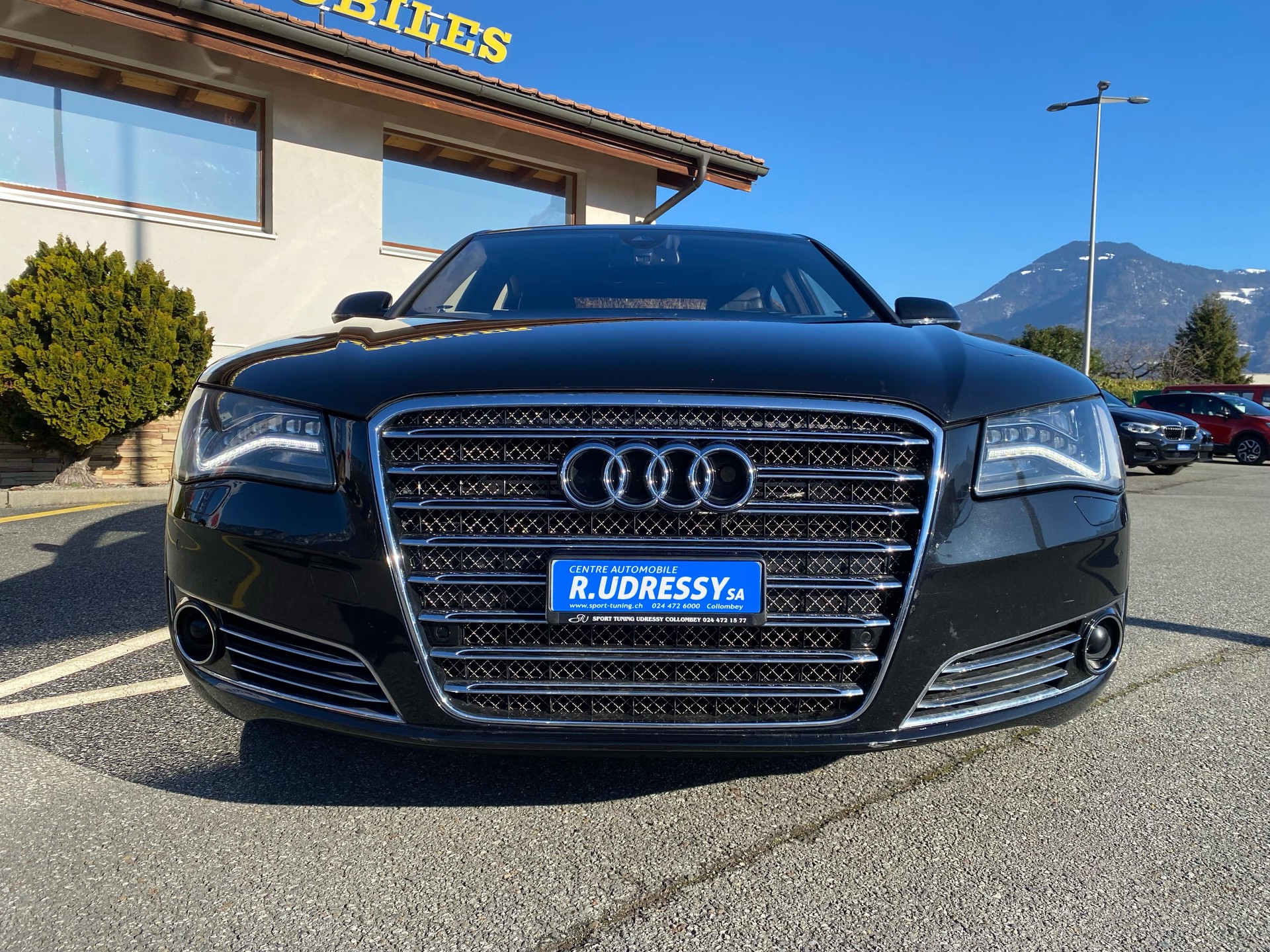 AUDI A8 L 6.3 FSI W12 quattro-image-7