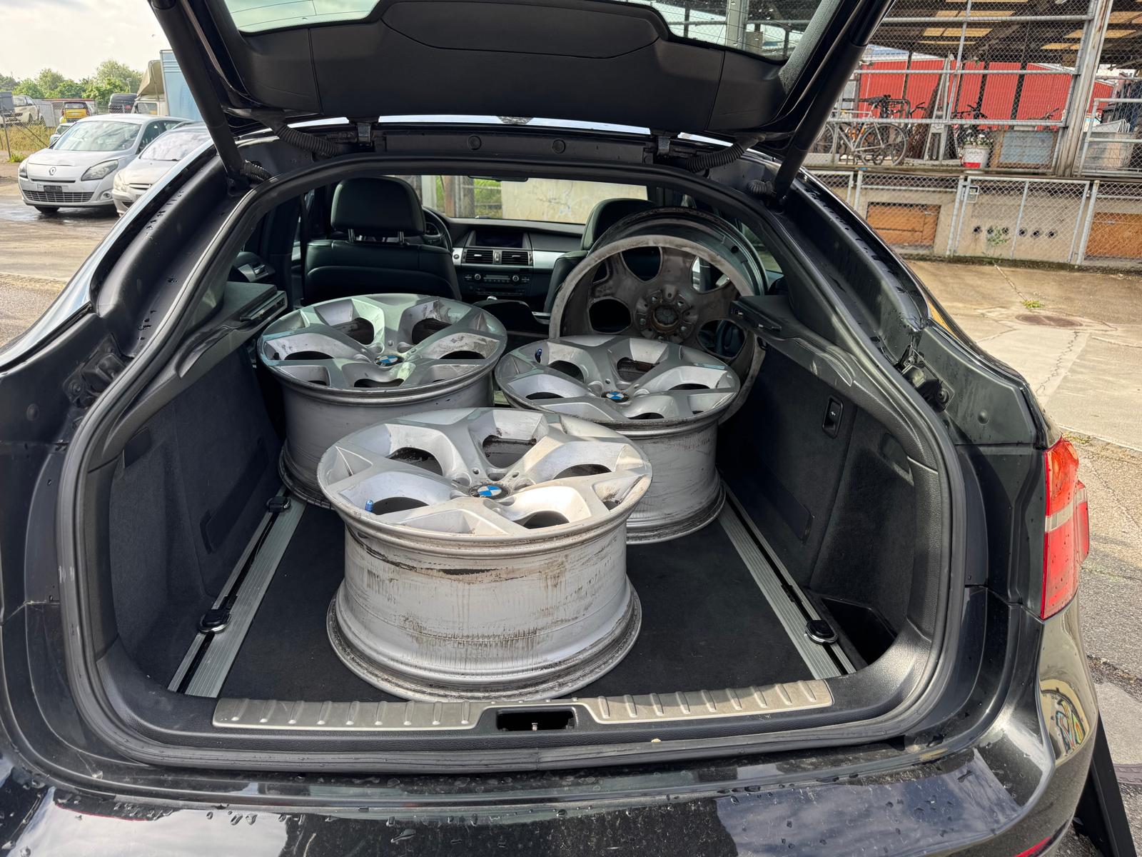 BMW X6 xDrive 40d Steptronic-image-11