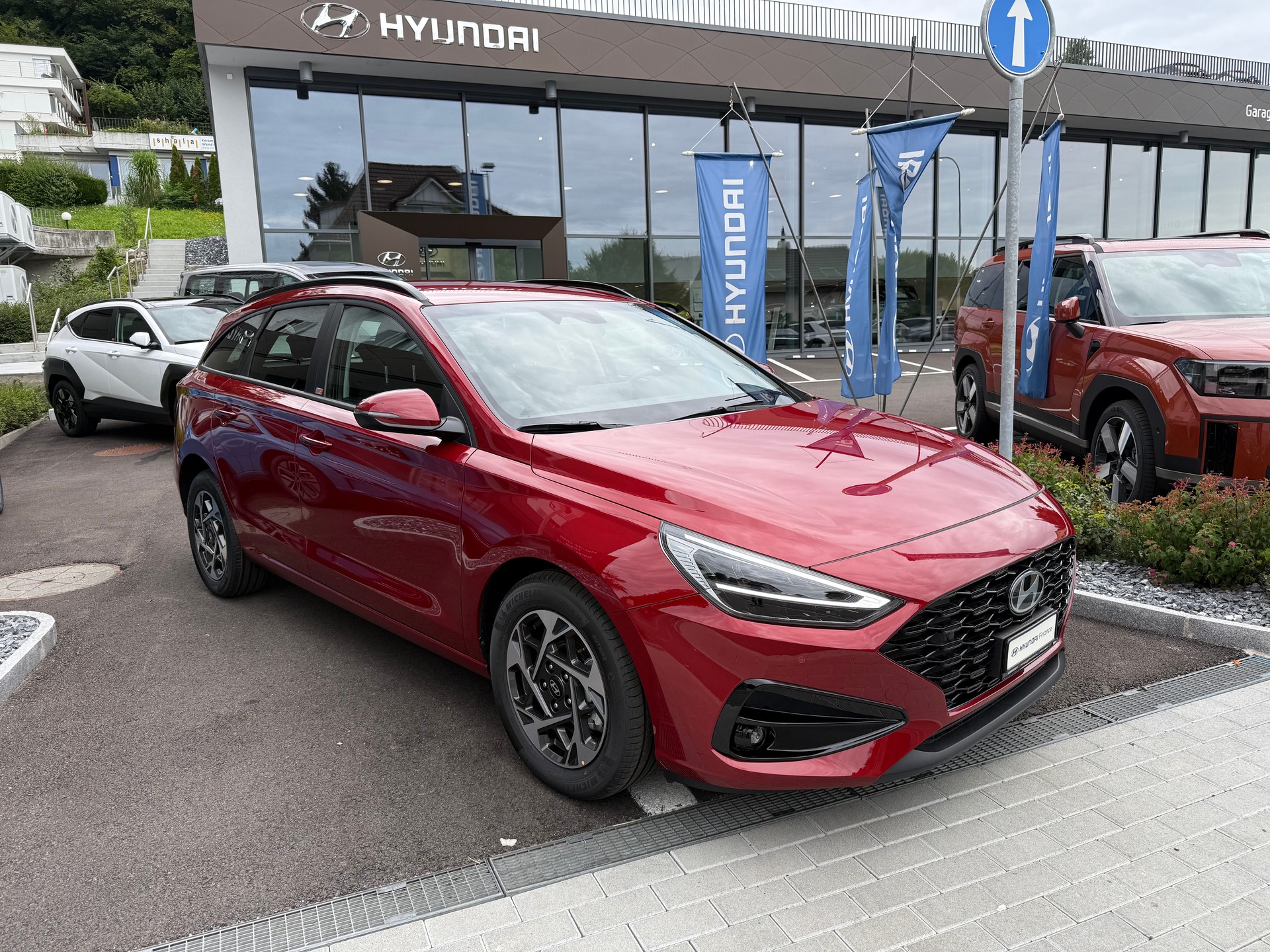 HYUNDAI i30 Wagon 1.0 T-GDi Amplia 48V MH DCT-image-2