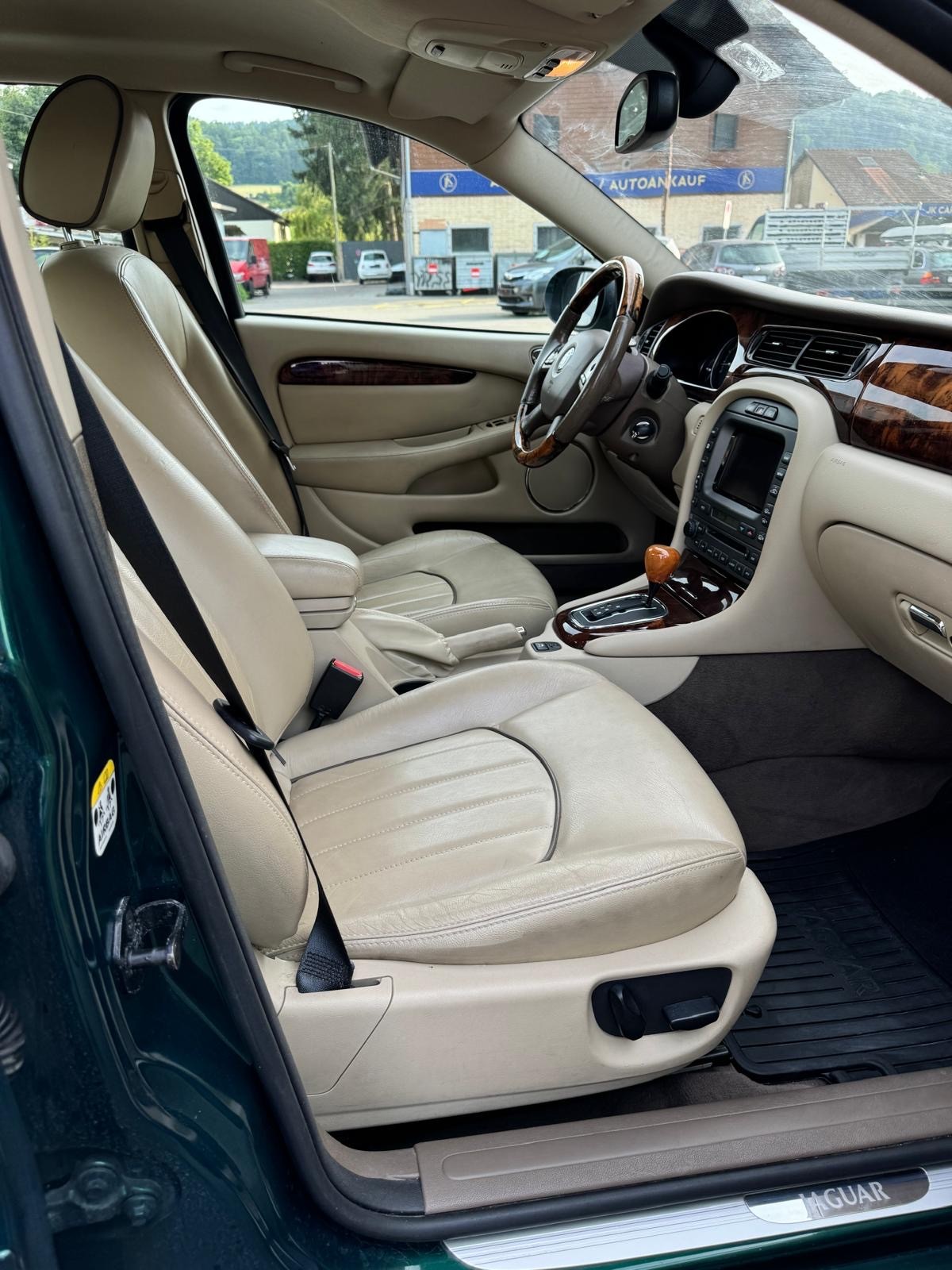 JAGUAR X-Type 3.0 V6 Traction4 Sovereign Anniv. Pack Aut.-image-7