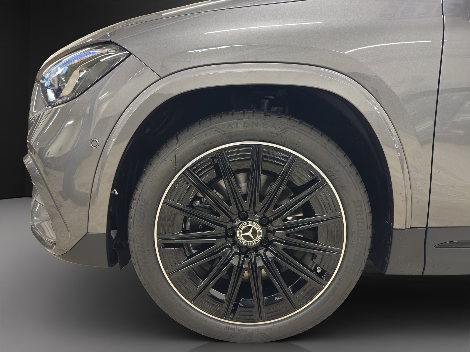 MERCEDES-BENZ GLA 200 7G-DCT "Night Star"-image-8