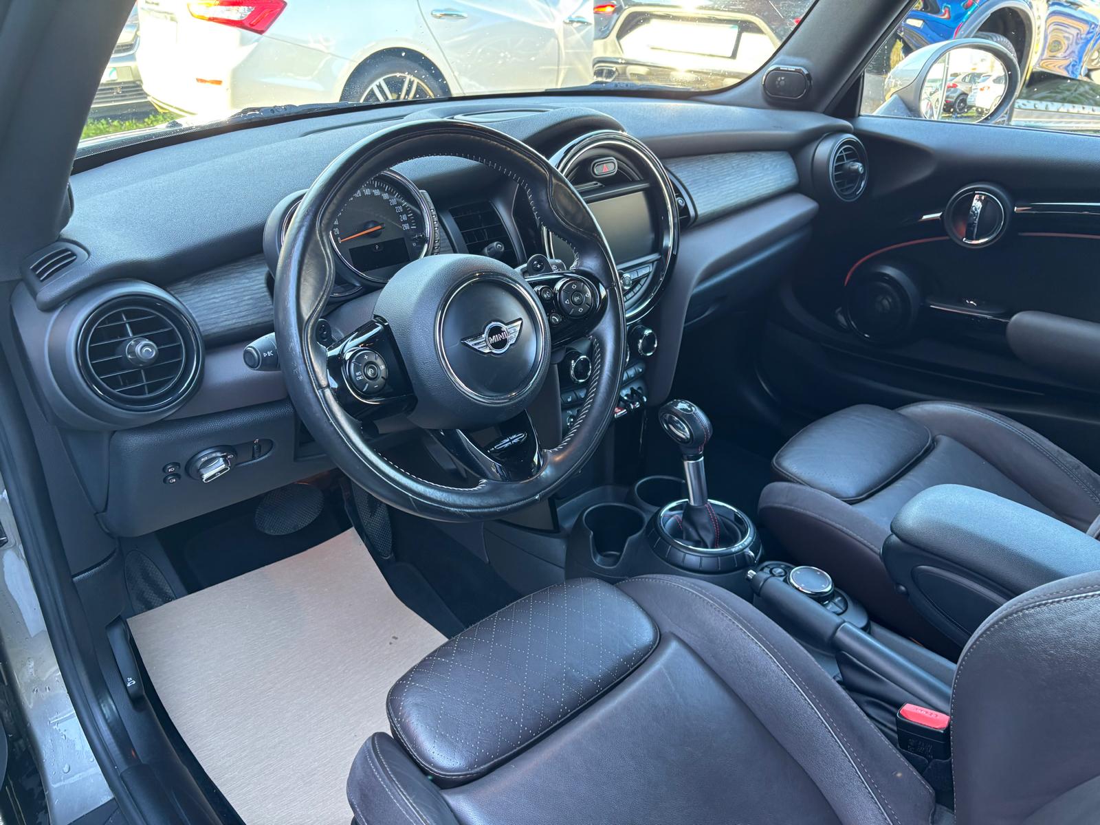 MINI Cooper S Steptronic-image-5