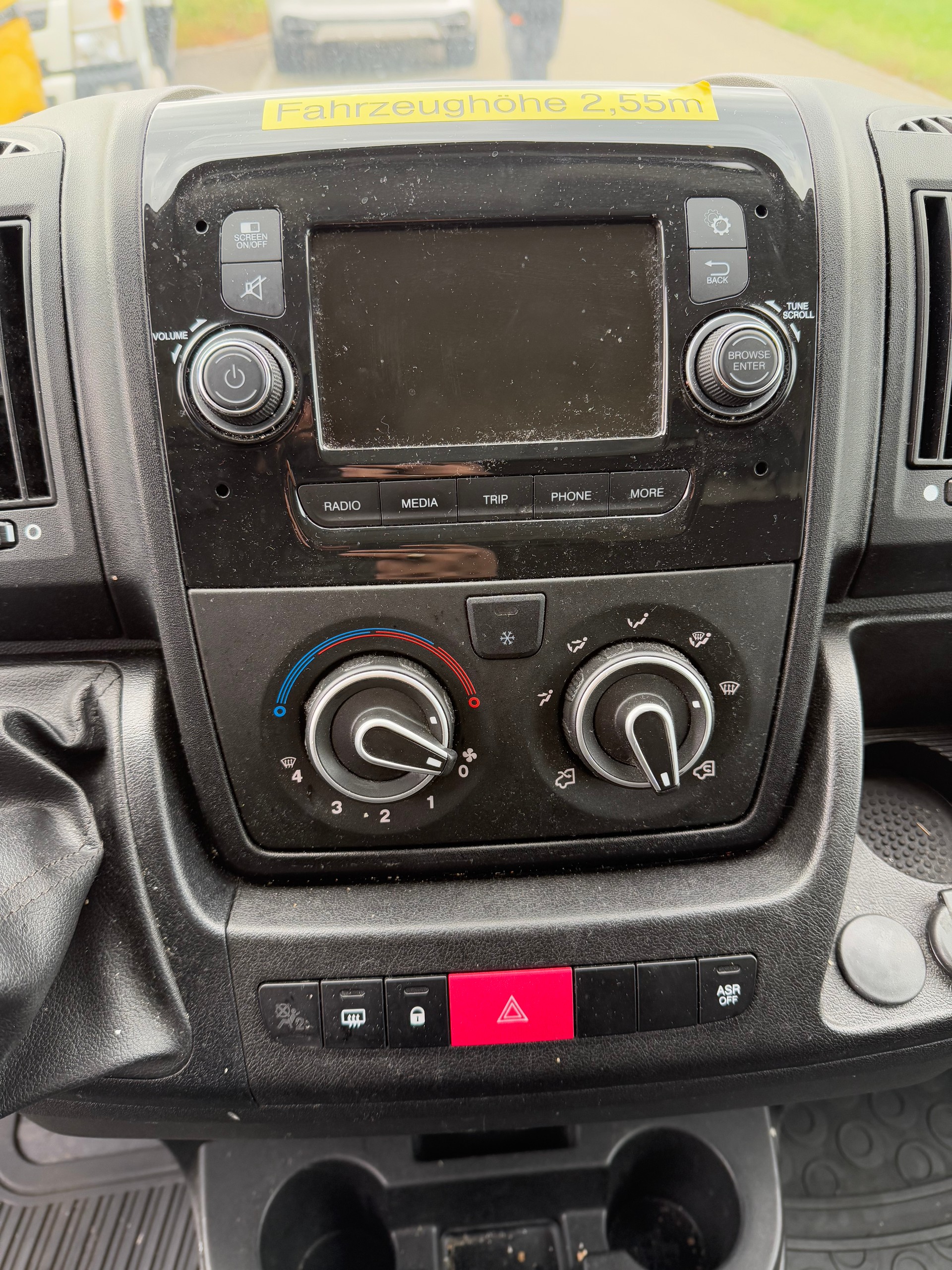 PEUGEOT Boxer 2.2 HDI 335 Pro L2H2-image-5