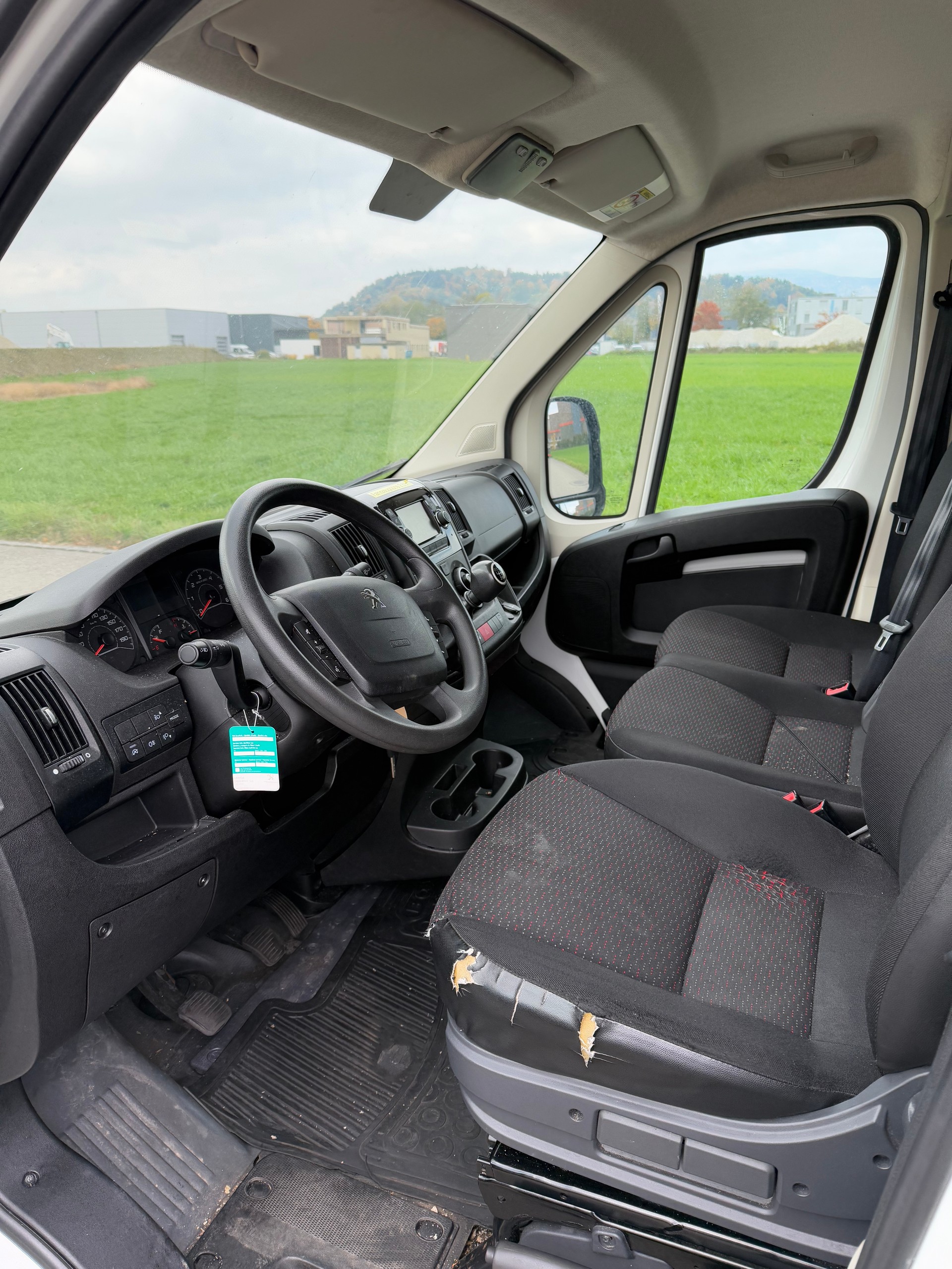PEUGEOT Boxer 2.2 HDI 335 Pro L2H2-image-6