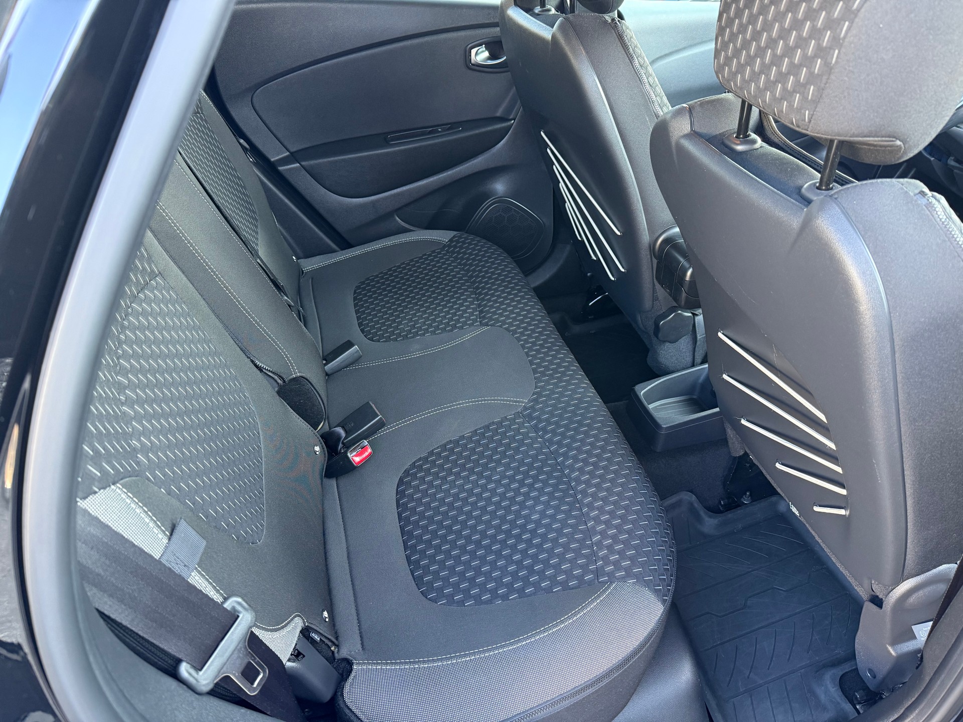 RENAULT Captur 1.5 dCi Business Line-image-11