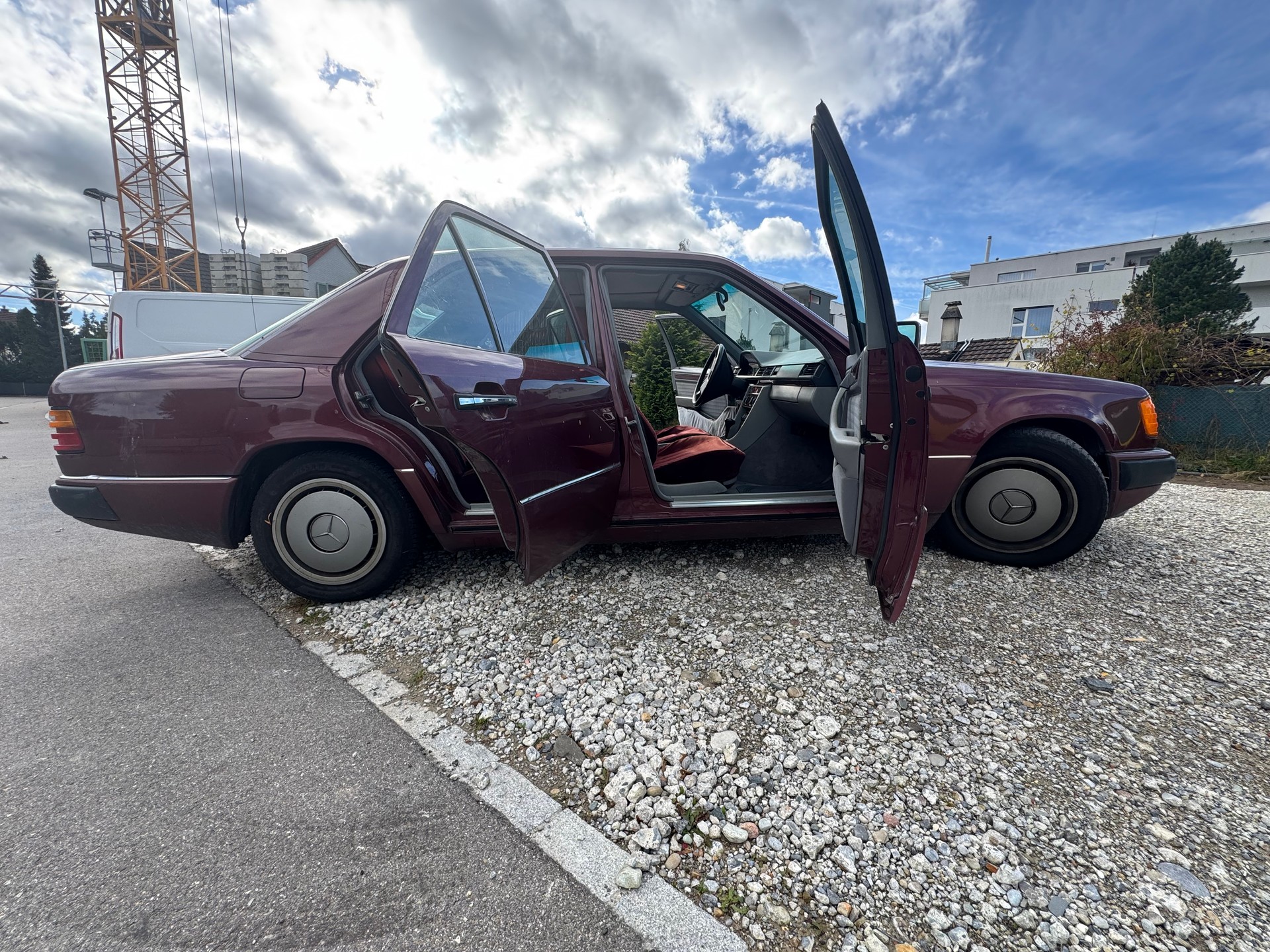 MERCEDES-BENZ 300 D Automatic-image-4