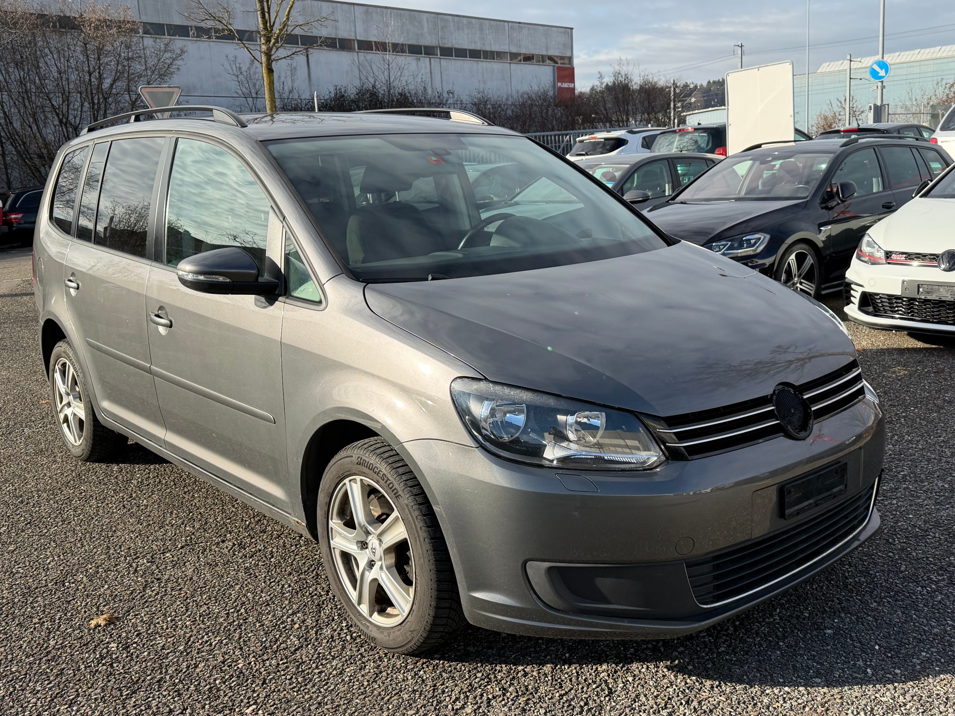 VW Touran 2.0 TDI Comfortline-image-2