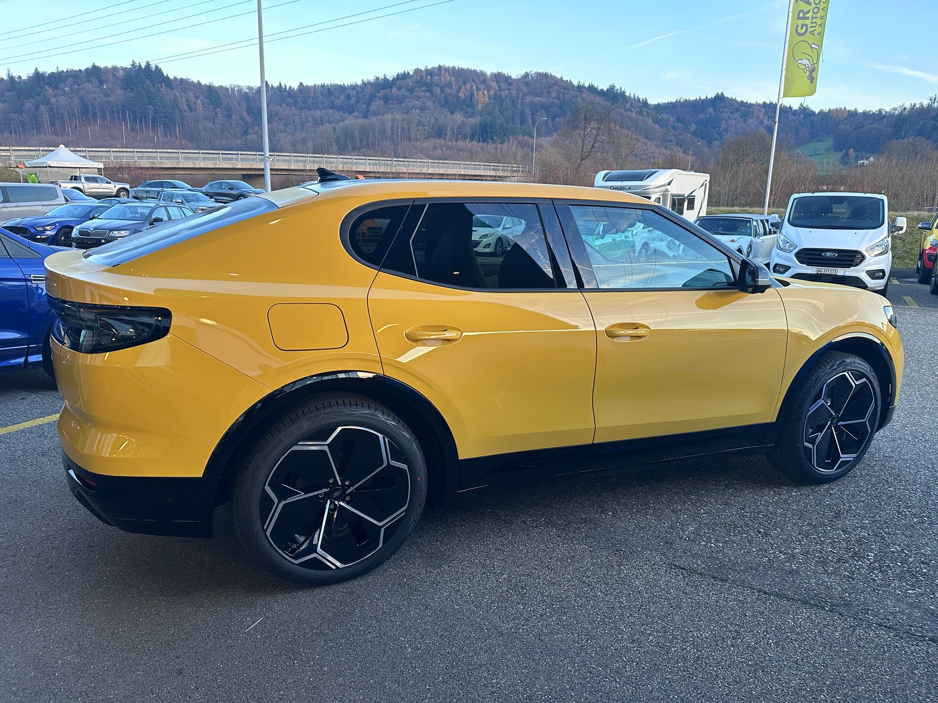 FORD Capri Elektro 79kWh Dual Extended Range Premium AWD-image-7