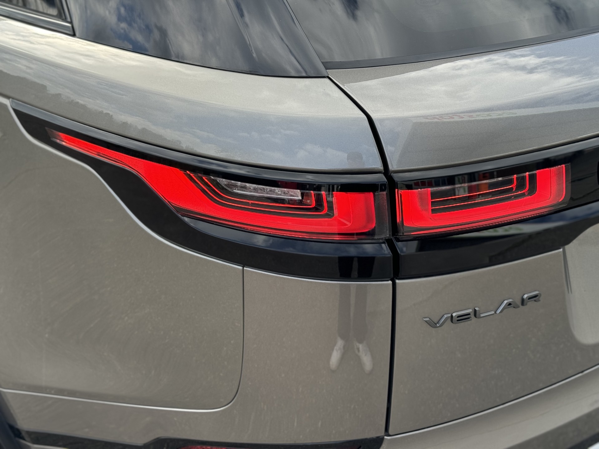 LAND ROVER Range Rover Velar R-Dynamic D 300 Automatic-image-20