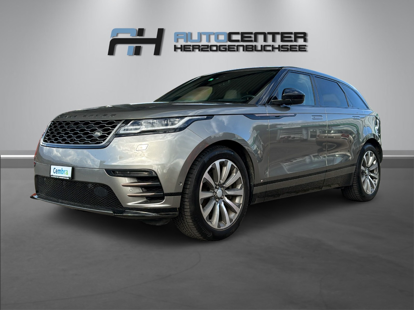 LAND ROVER Range Rover Velar R-Dynamic D 300 Automatic-image-2