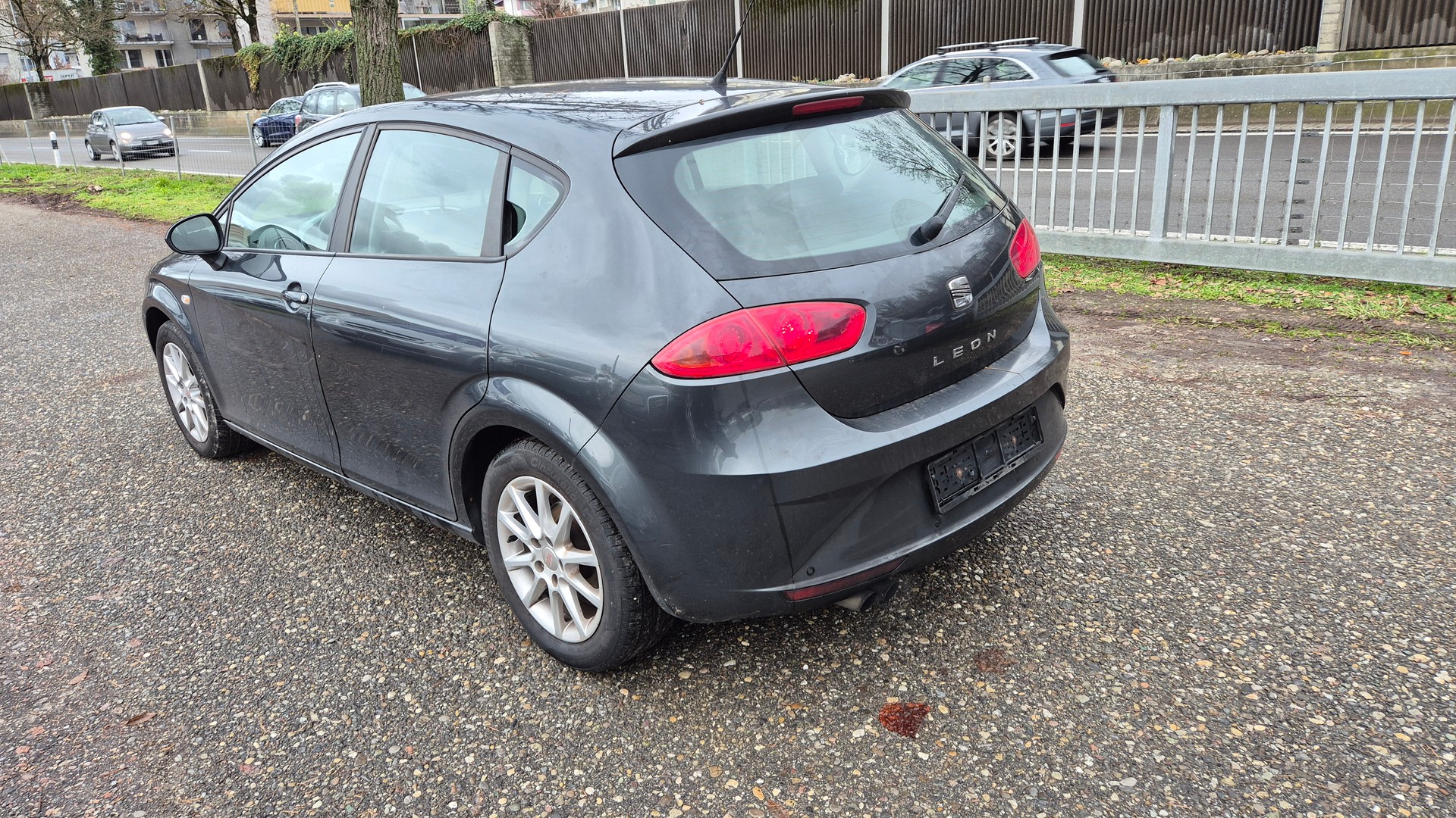 SEAT Leon 1.8 TSI Style-image-5