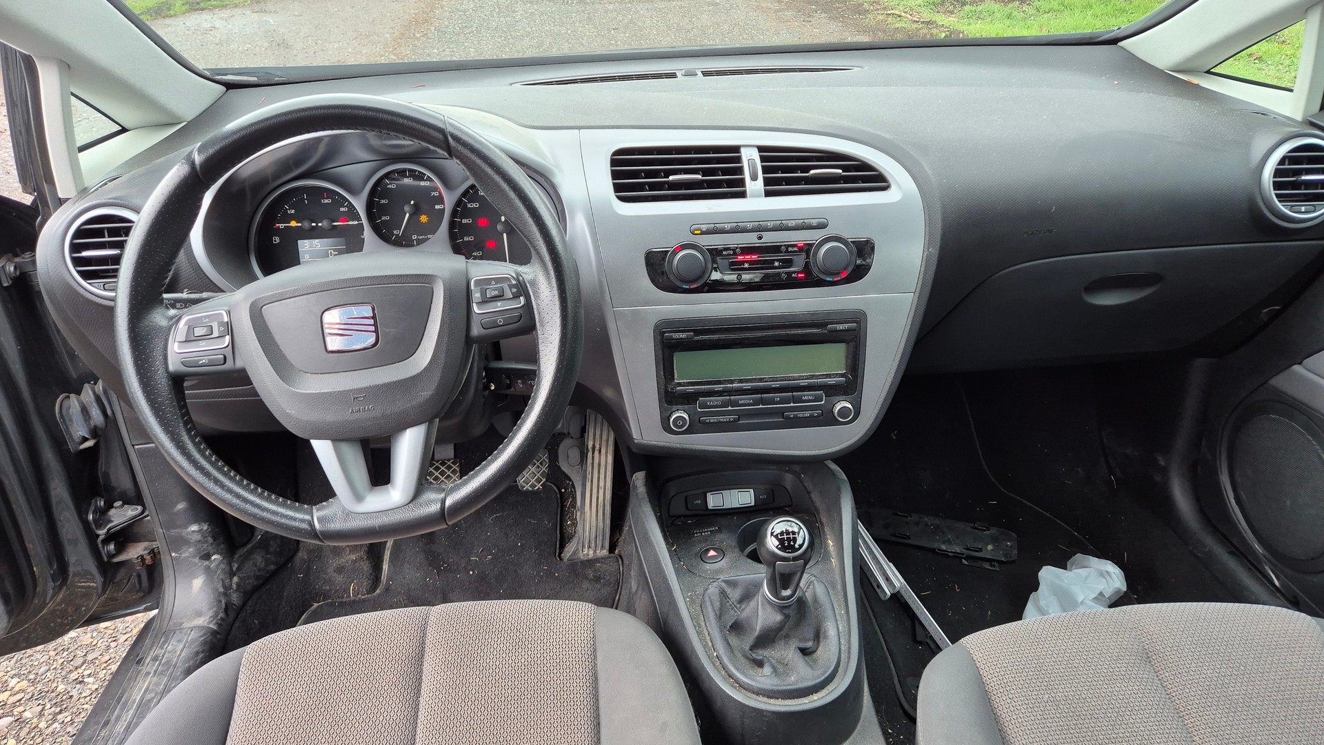 SEAT Leon 1.8 TSI Style-image-9
